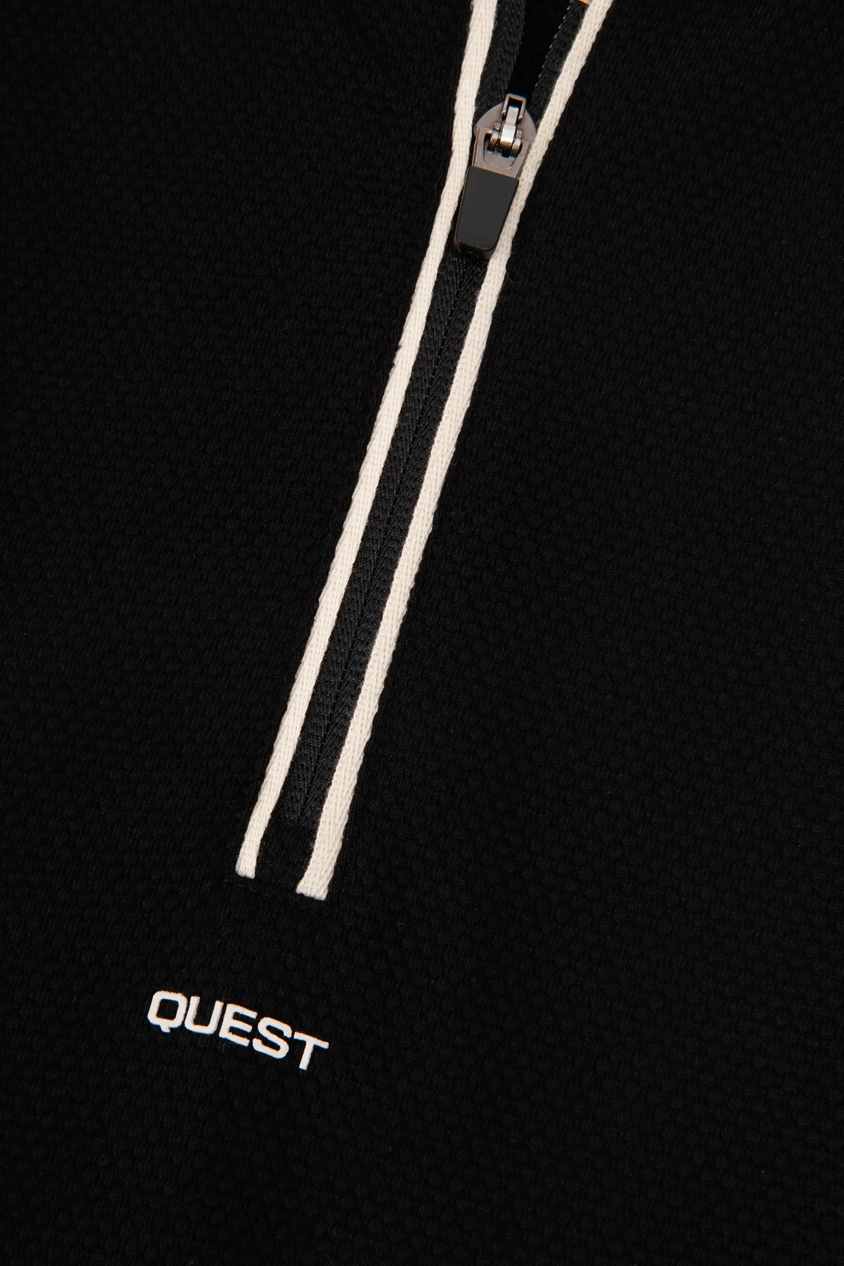 POLO MANGA LARGA COLOR NEGRO
