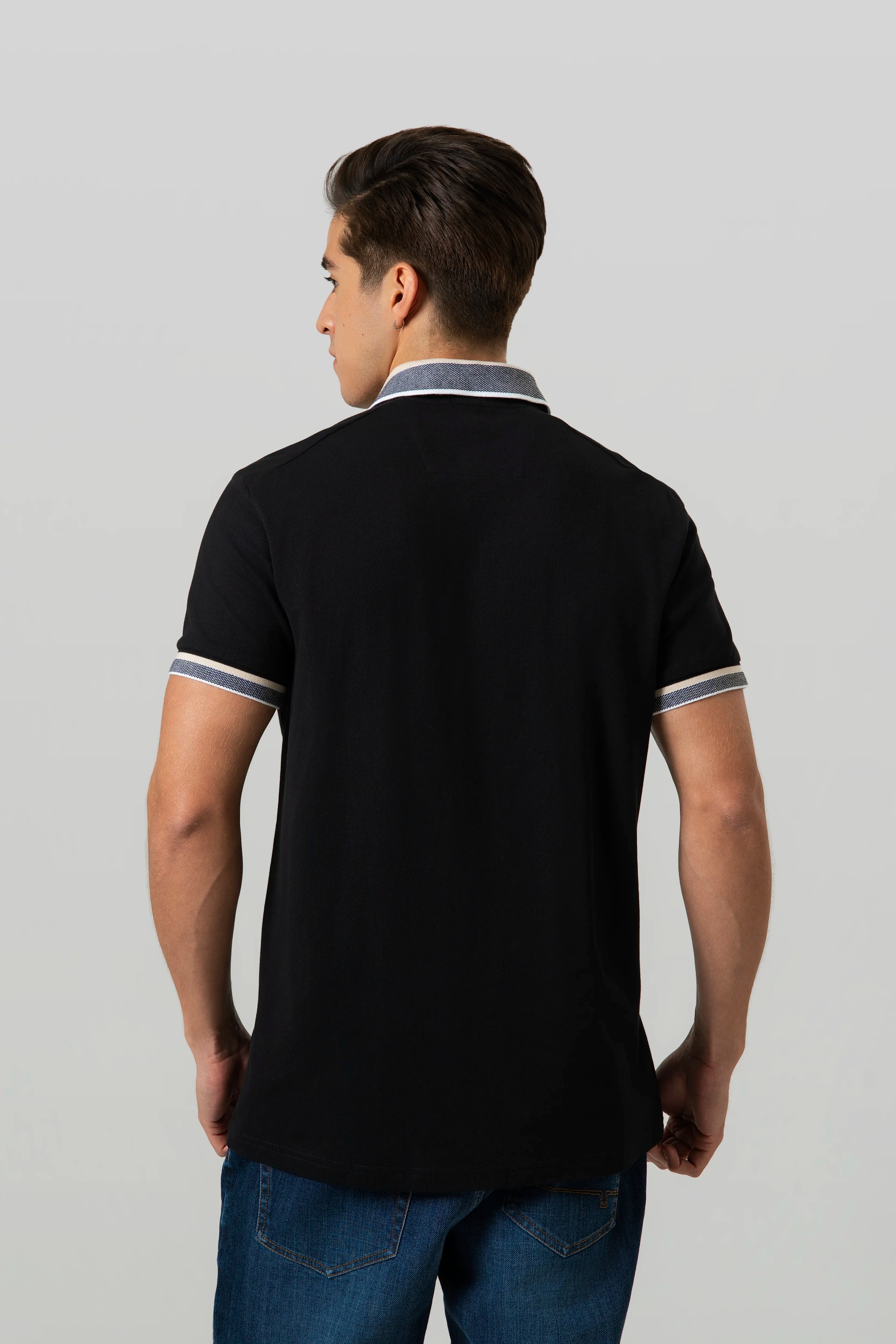 POLO MANGA CORTA COLOR NEGRO