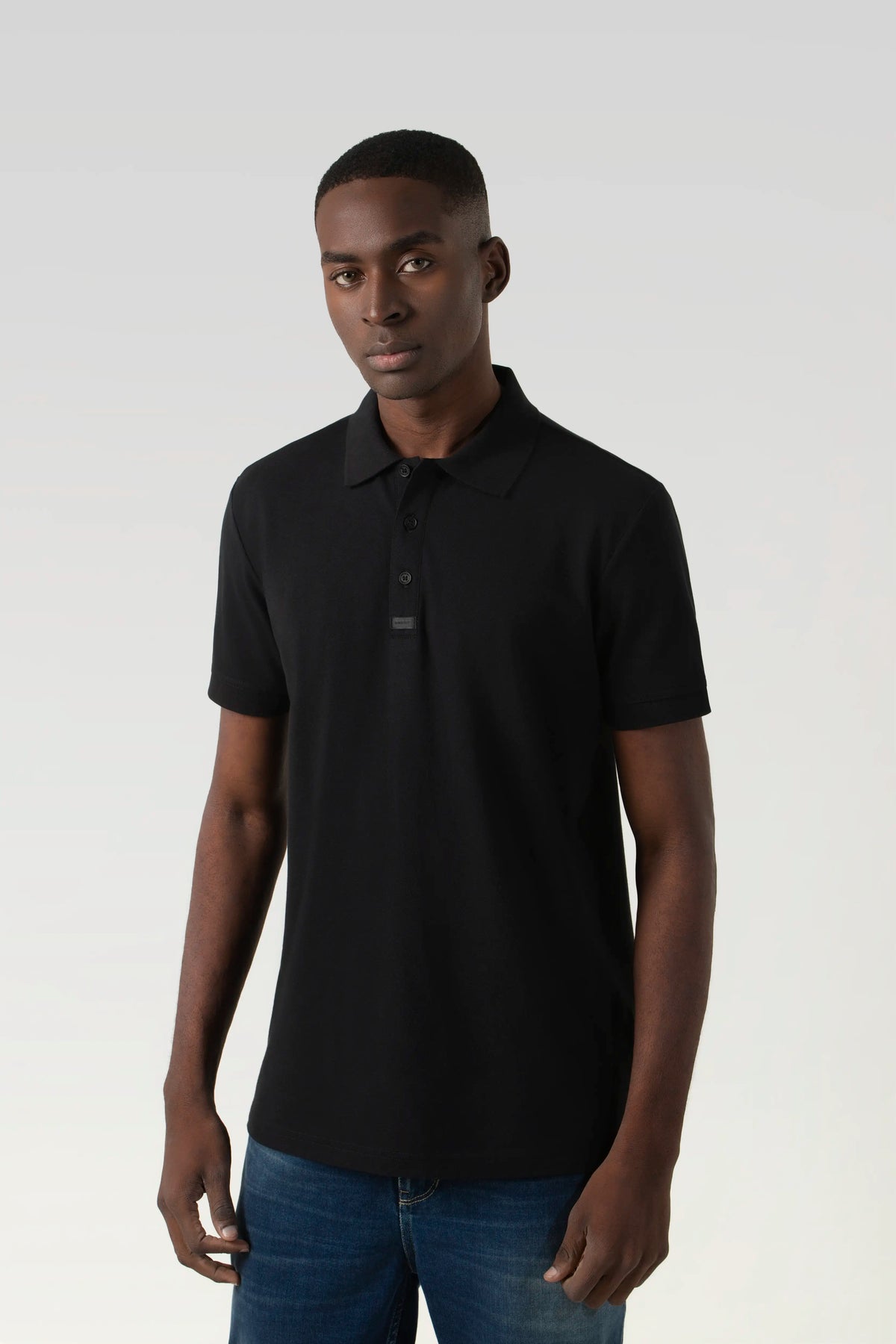 POLO MANGA CORTA COLOR NEGRO