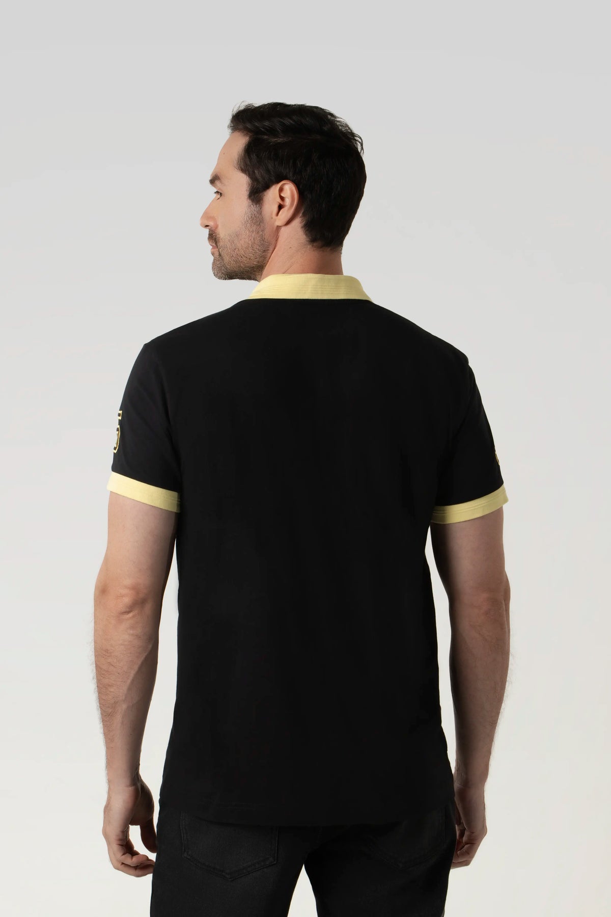 POLO MANGA CORTA COLOR NEGRO
