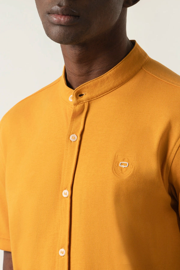 POLO MANGA CORTA COLOR MOSTAZA