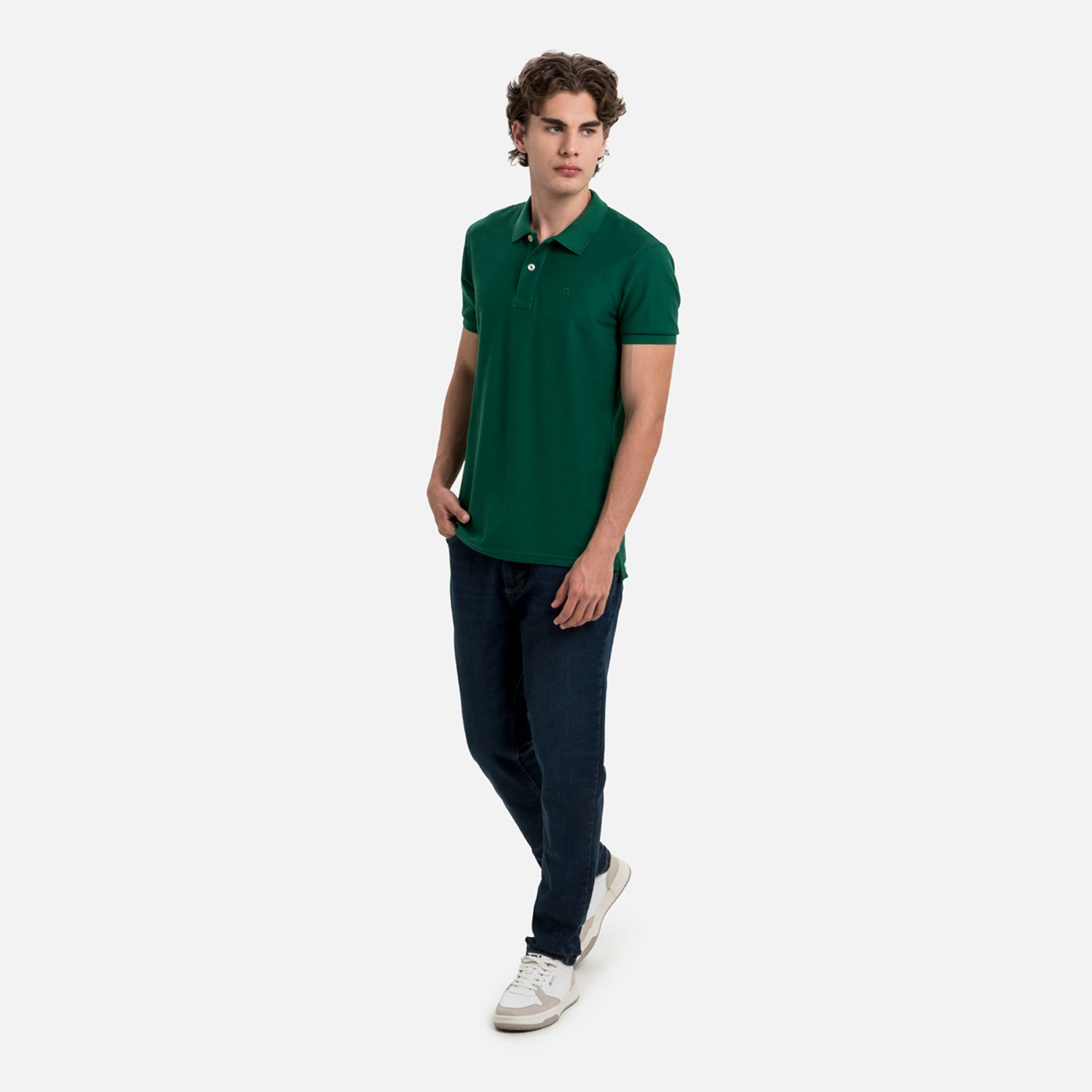 POLO SLIM COLOR VERDE PRADERA