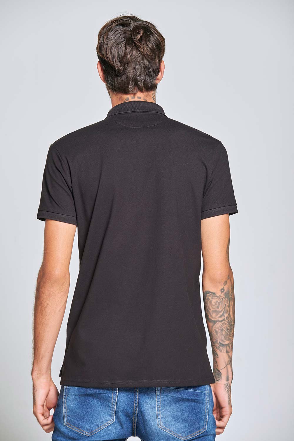 POLO SLIM COLOR NEGRO