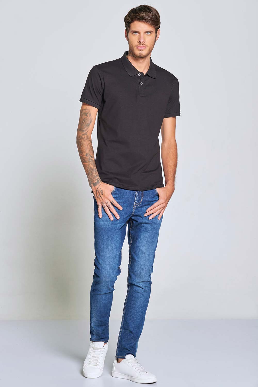 POLO SLIM COLOR NEGRO