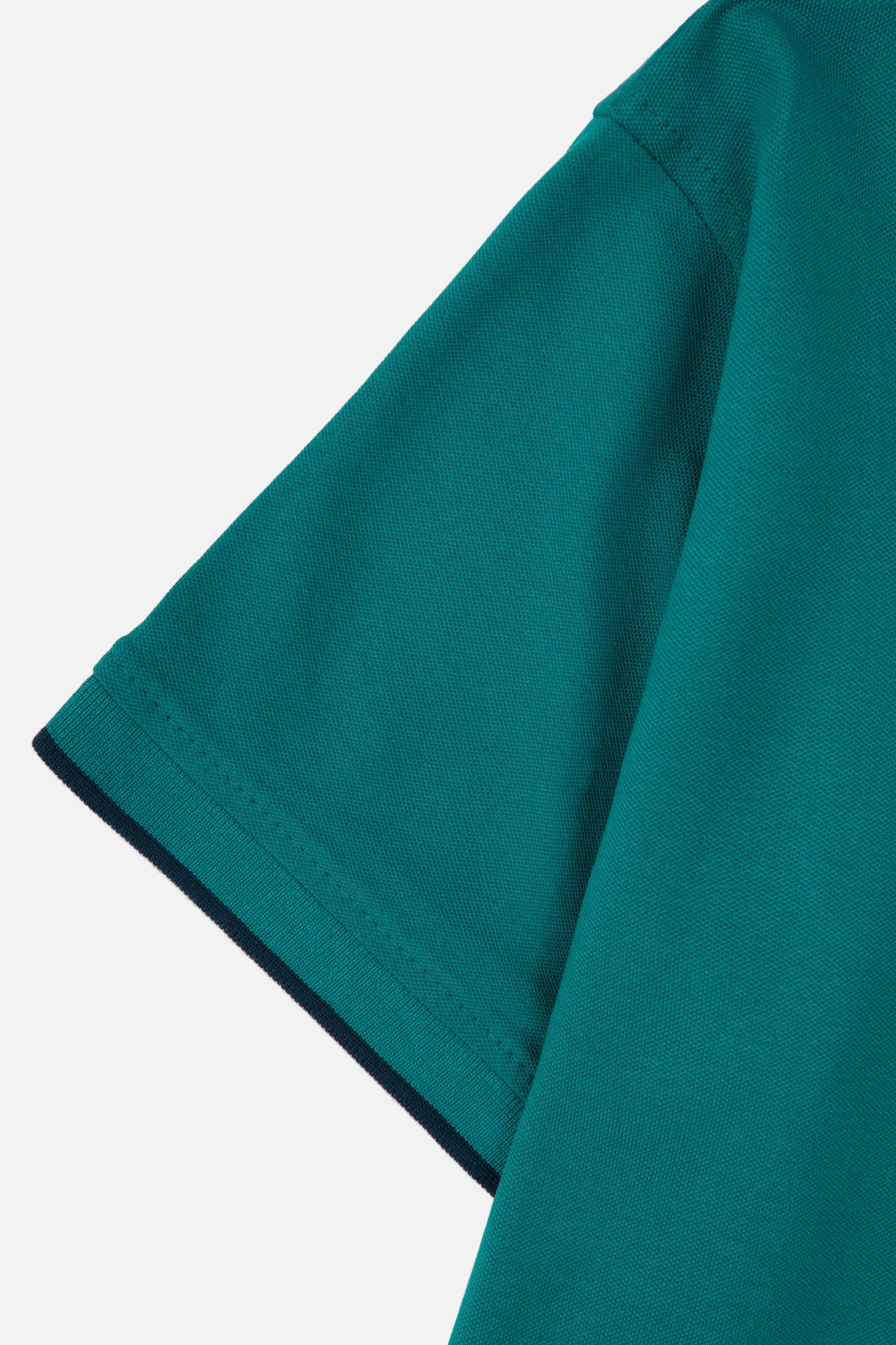 POLO TIPPING COLOR VERDE TORMENTA-AZUL NOCHE