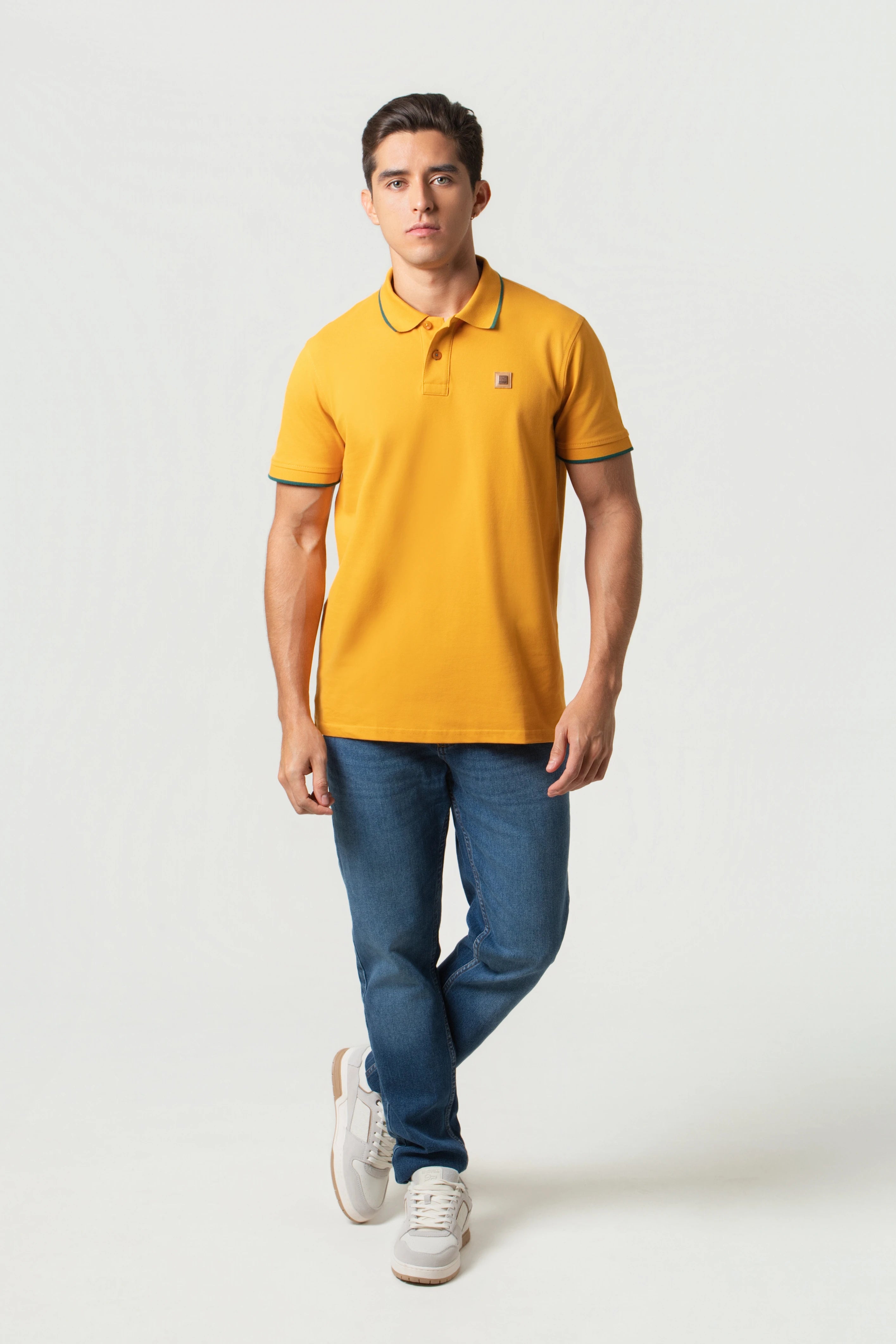 POLO TIPPING COLOR MOSTAZA - VERDE TORMENTA