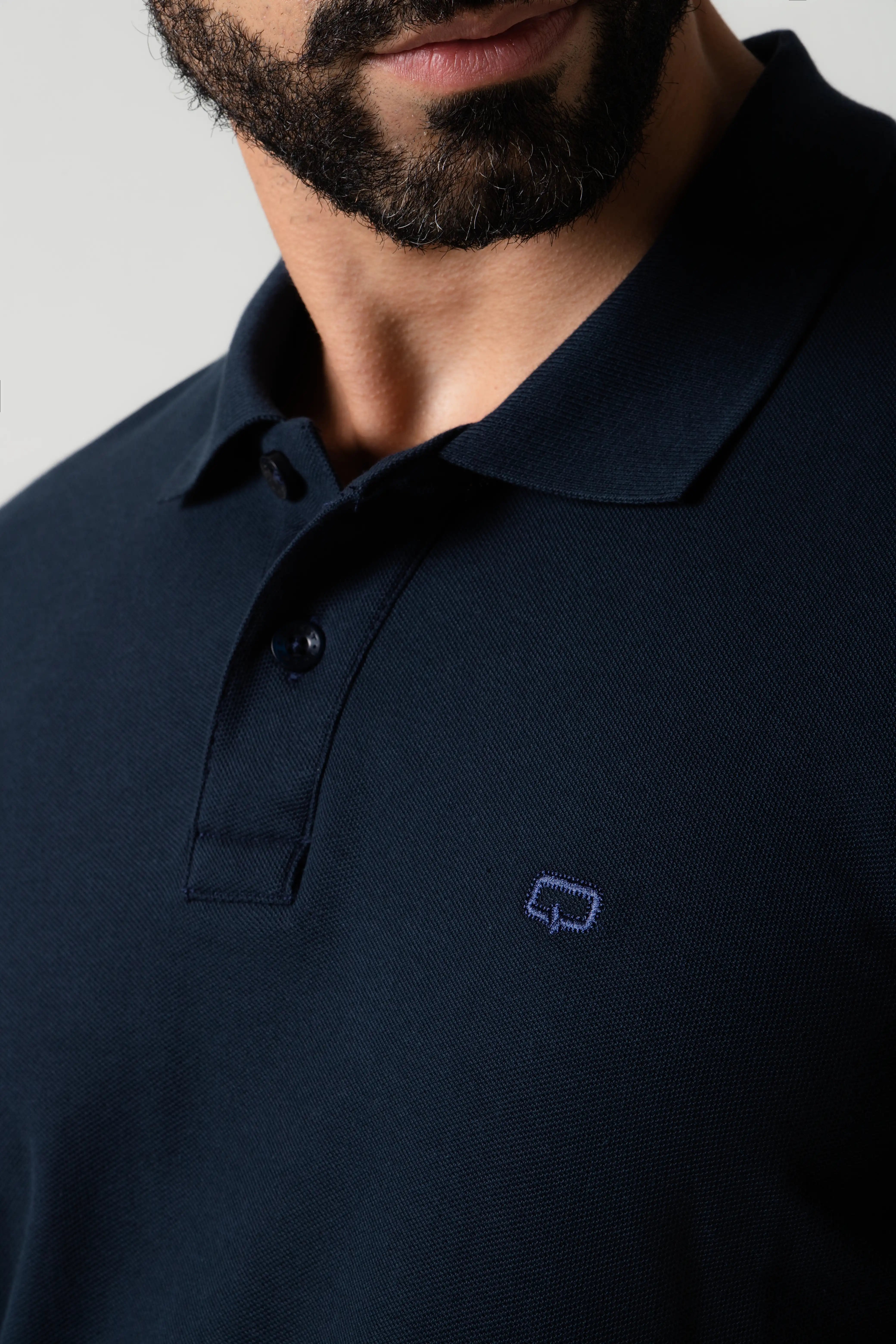 POLO SLIM COLOR AZUL OSCURO