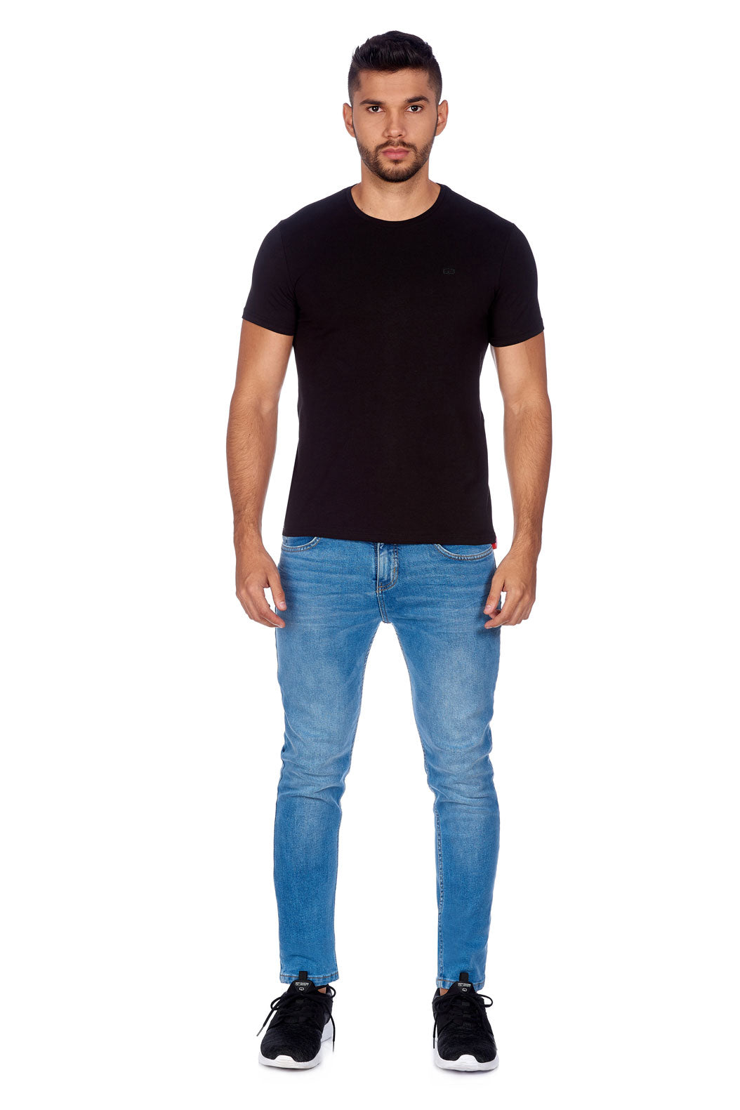 CAMISETA ESPECIAL UNICOLOR COLOR NEGRO