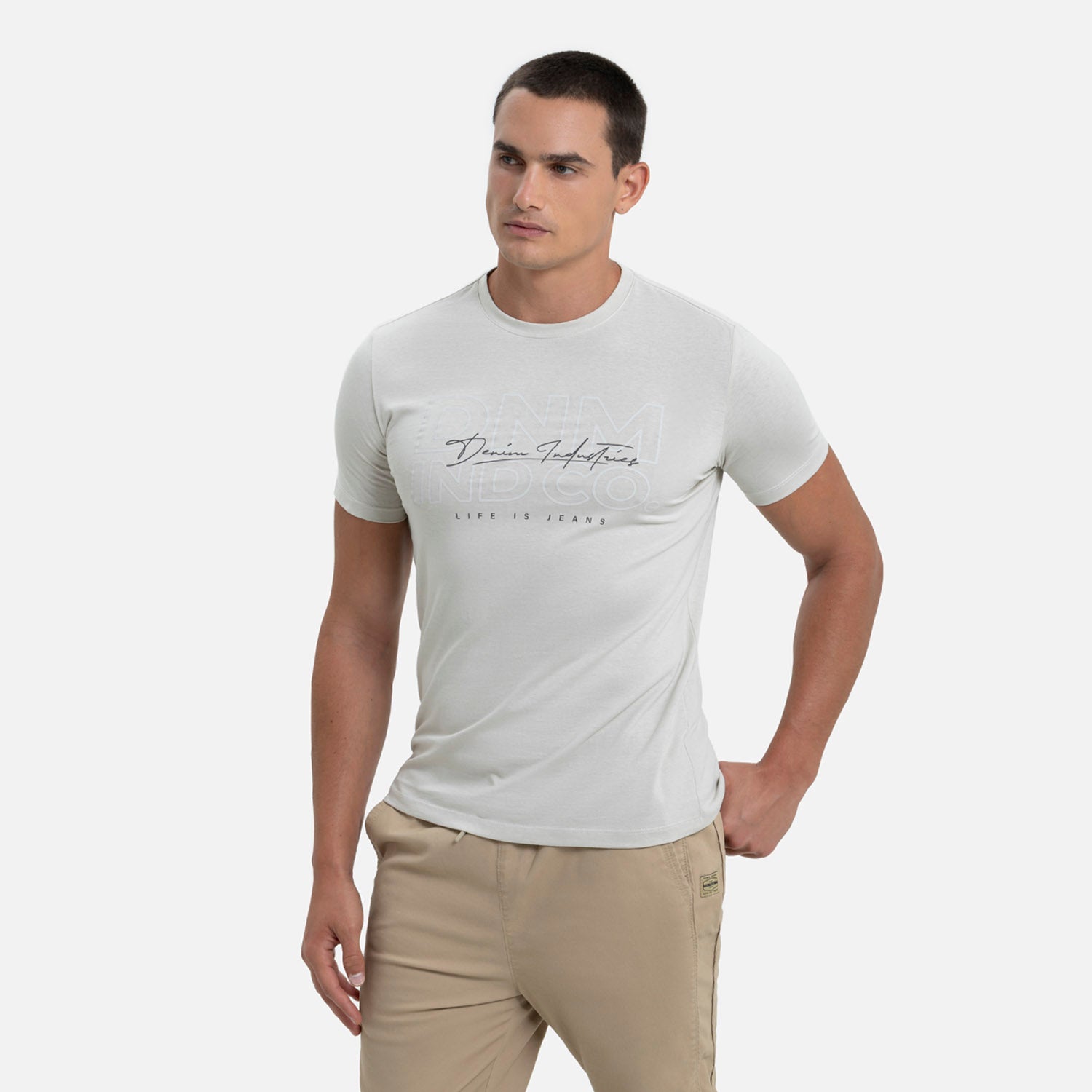 CAMISETA ESPECIAL ESTAMPADO LOCALIZADO COLOR AVENA