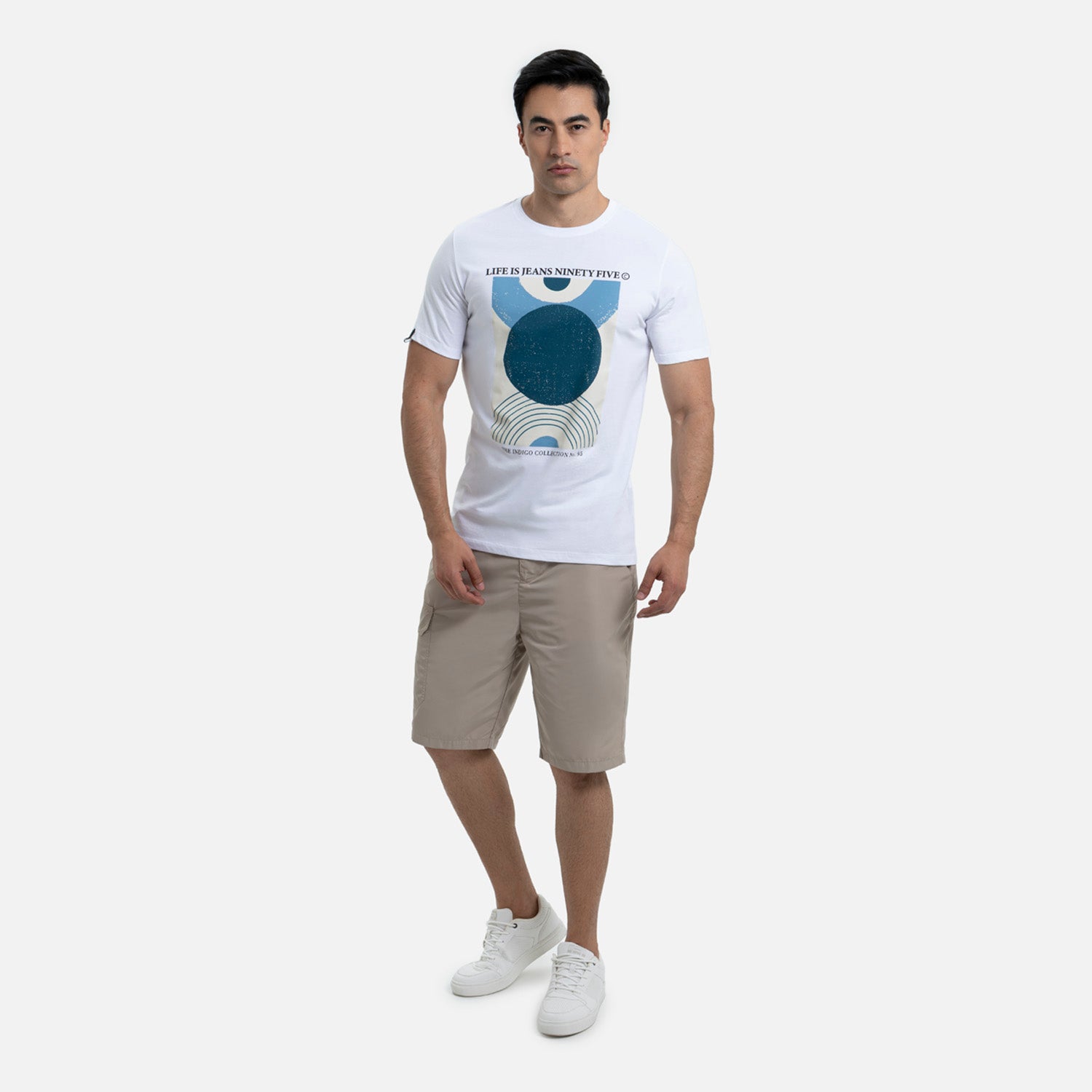 CAMISETA ESPECIAL ESTAMPADO LOCALIZADO COLOR BLANCO OPTICO