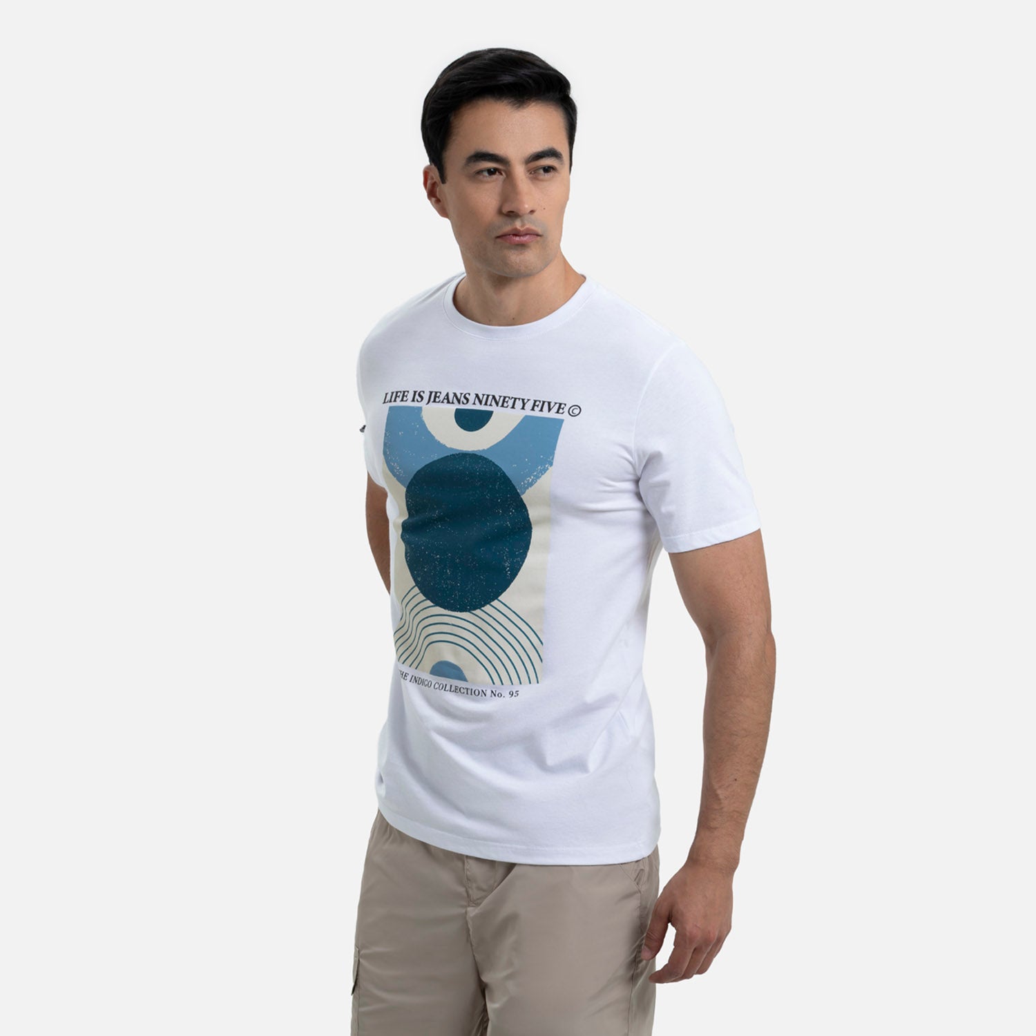CAMISETA ESPECIAL ESTAMPADO LOCALIZADO COLOR BLANCO OPTICO