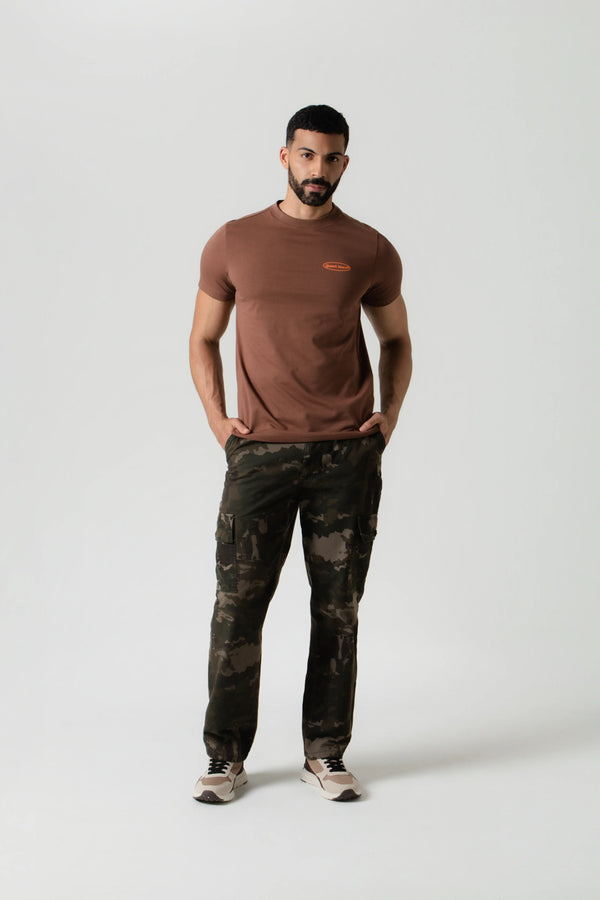 CAMISETA ESPECIAL ESTAMPADO LOCALIZADO COLOR BRUNETTE