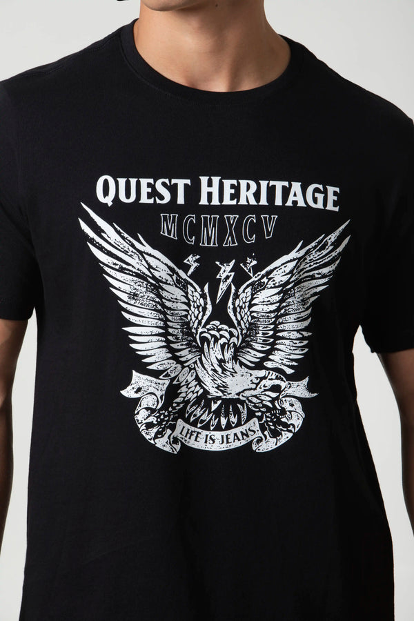 CAMISETA ESPECIAL ESTAMPADO LOCALIZADO COLOR NEGRO