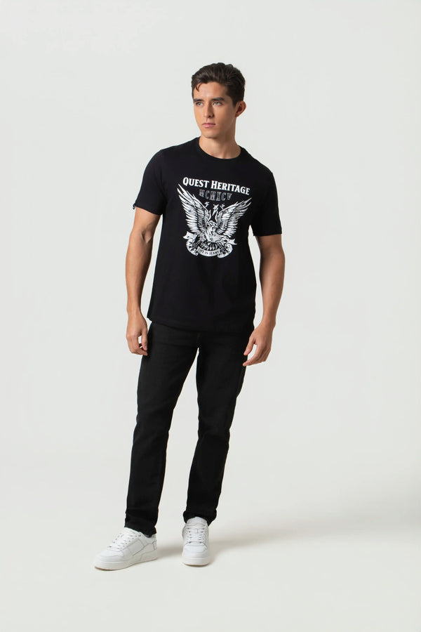 CAMISETA ESPECIAL ESTAMPADO LOCALIZADO COLOR NEGRO