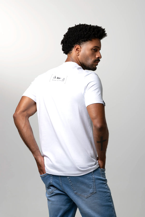 CAMISETA ESPECIAL ESTAMPADO LOCALIZADO COLOR BLANCO OPTICO