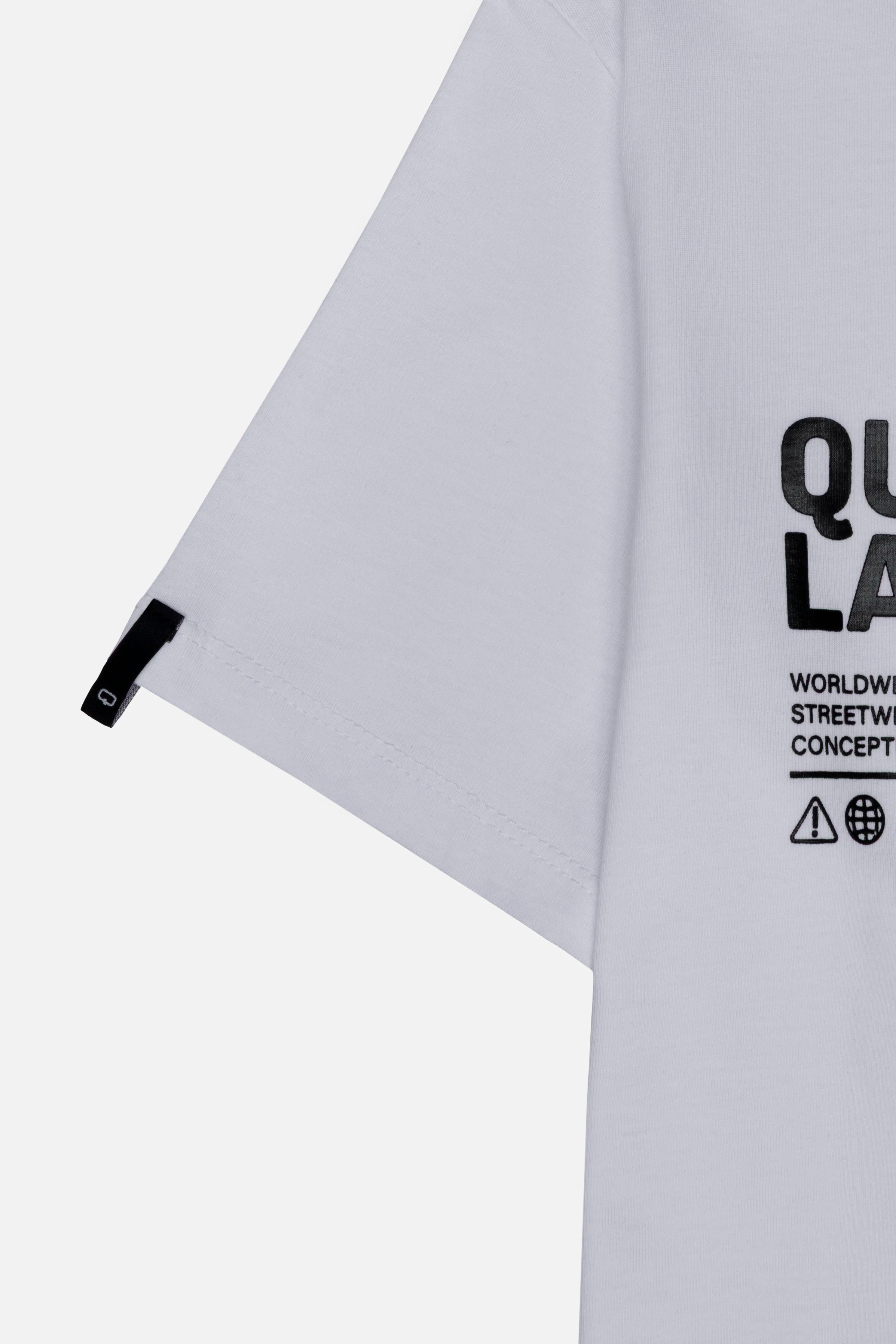 CAMISETA ESPECIAL ESTAMPADO LOCALIZADO COLOR BLANCO OPTICO