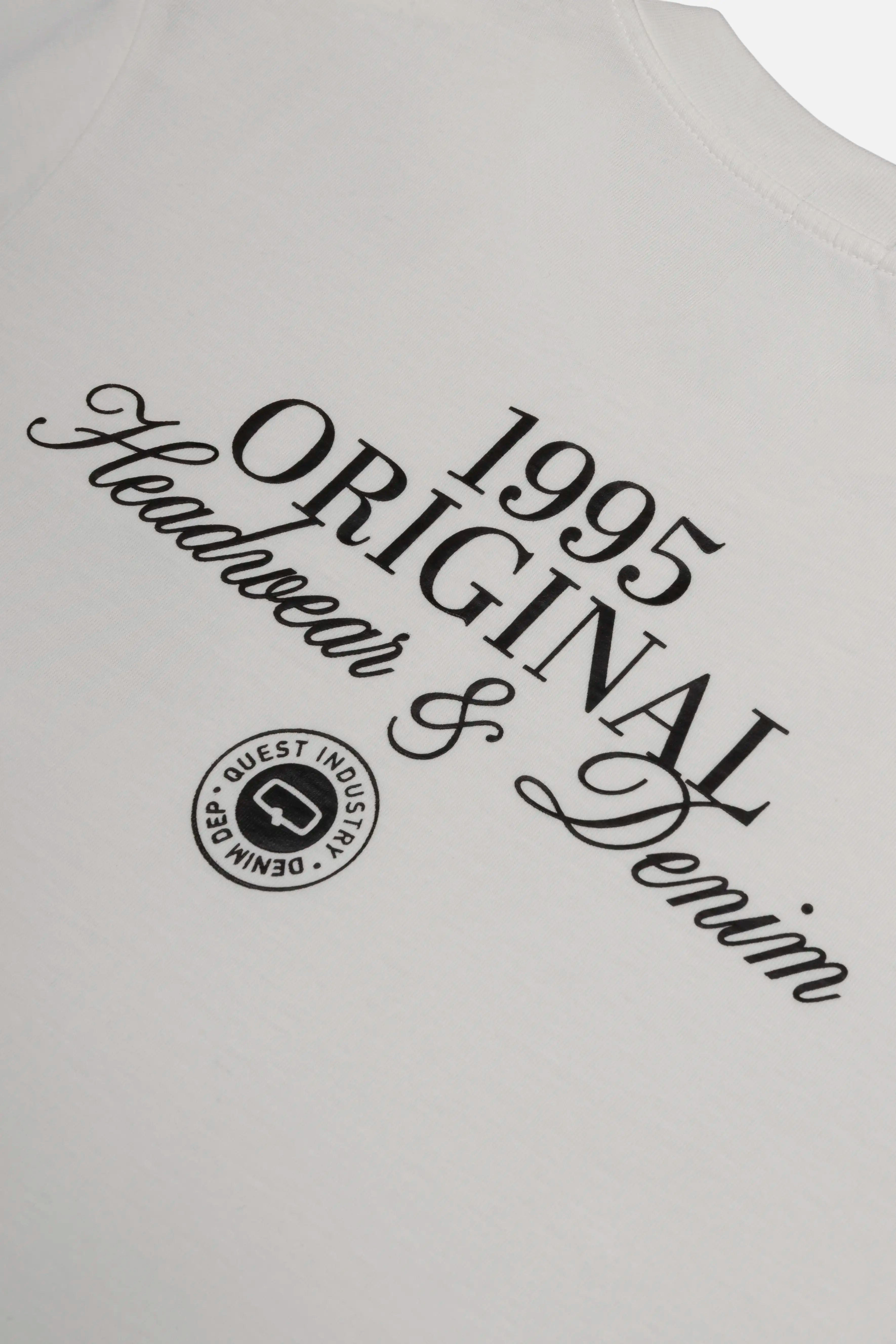 CAMISETA ESPECIAL ESTAMPADO LOCALIZADO COLOR IVORY