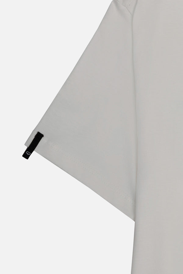 CAMISETA ESPECIAL ESTAMPADO LOCALIZADO COLOR IVORY