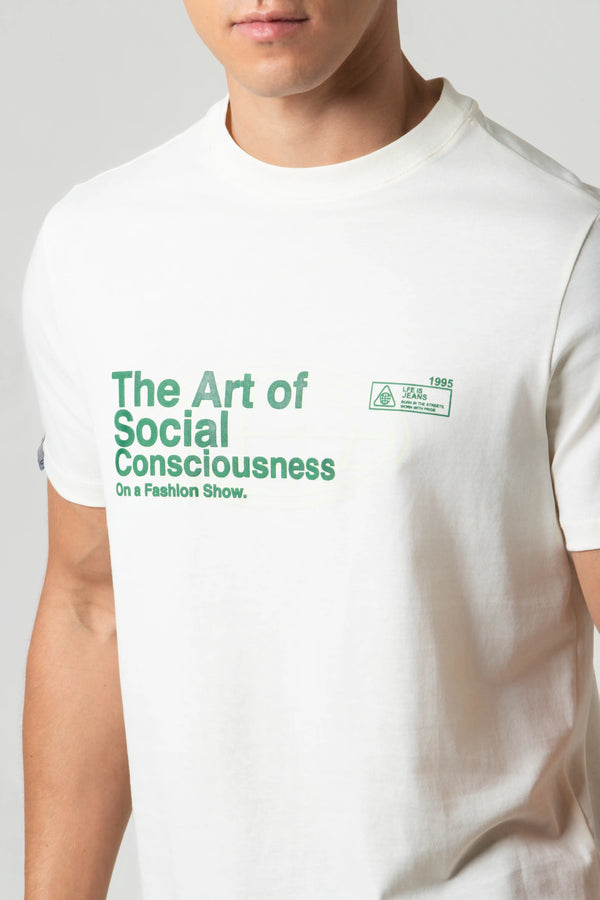 CAMISETA ESPECIAL ESTAMPADO LOCALIZADO COLOR IVORY