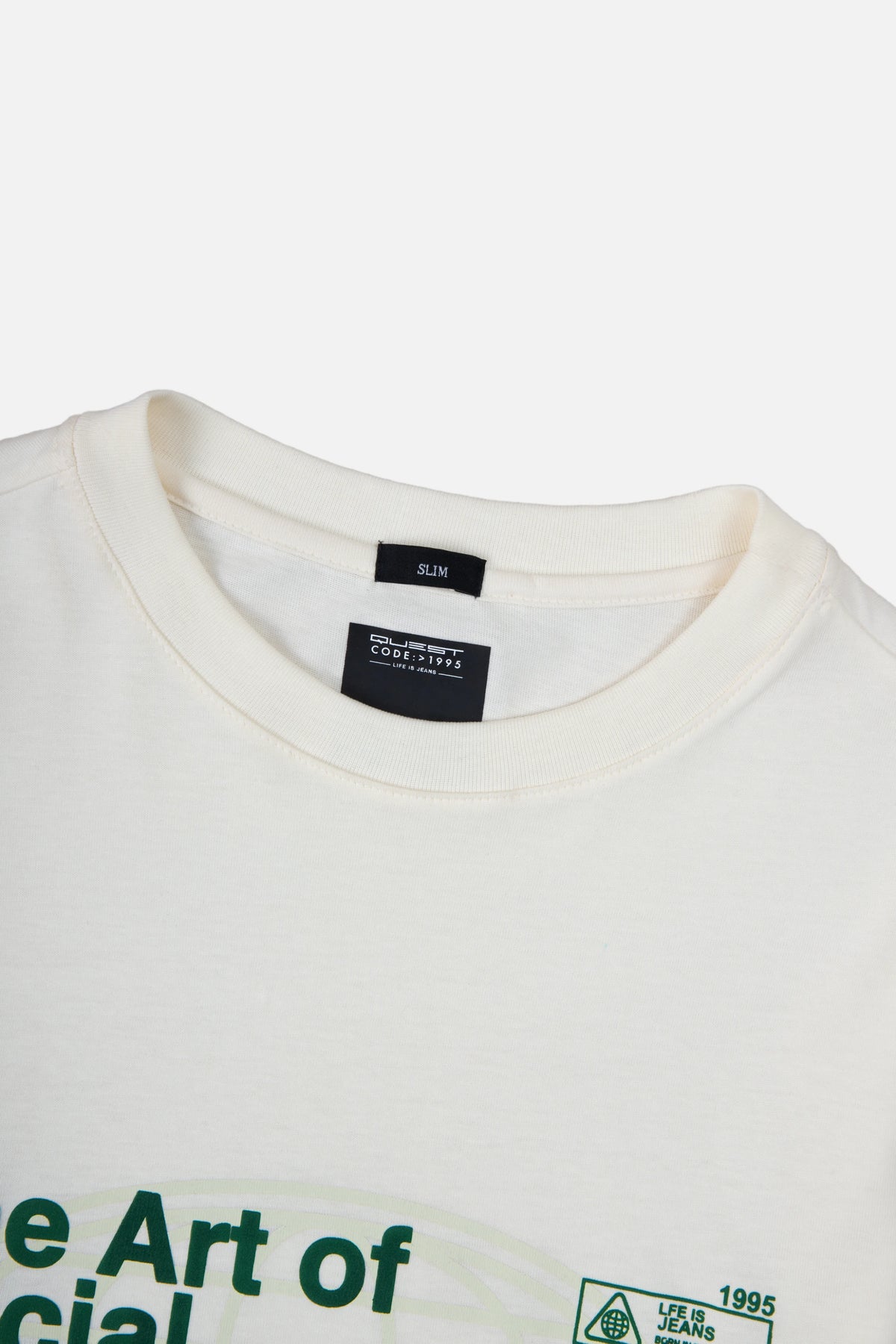 CAMISETA ESPECIAL ESTAMPADO LOCALIZADO COLOR IVORY
