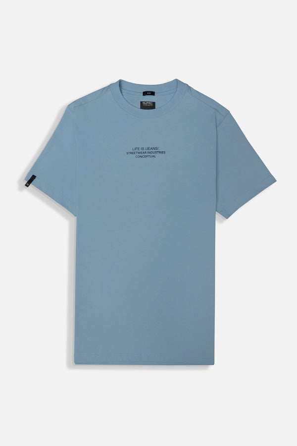 CAMISETA ESPECIAL ESTAMPADO LOCALIZADO COLOR AZUL MEDIO EMPOLVADO