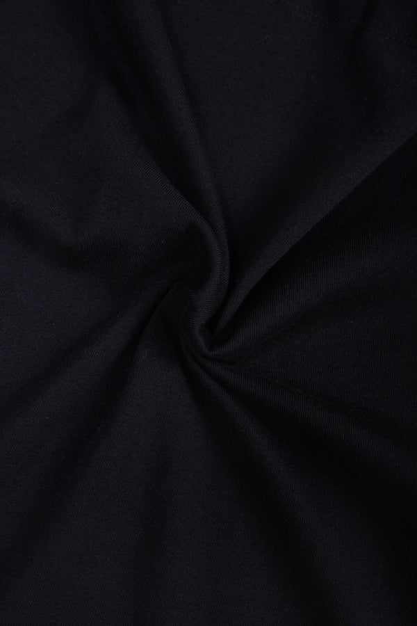 CAMISETA ESPECIAL ESTAMPADO LOCALIZADO COLOR NEGRO