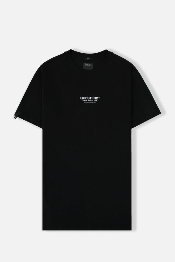 CAMISETA ESPECIAL ESTAMPADO LOCALIZADO COLOR NEGRO