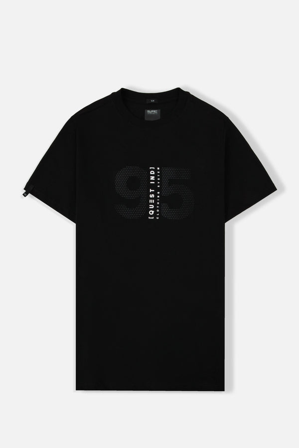 CAMISETA ESPECIAL ESTAMPADO LOCALIZADO COLOR NEGRO – Quest Colombia