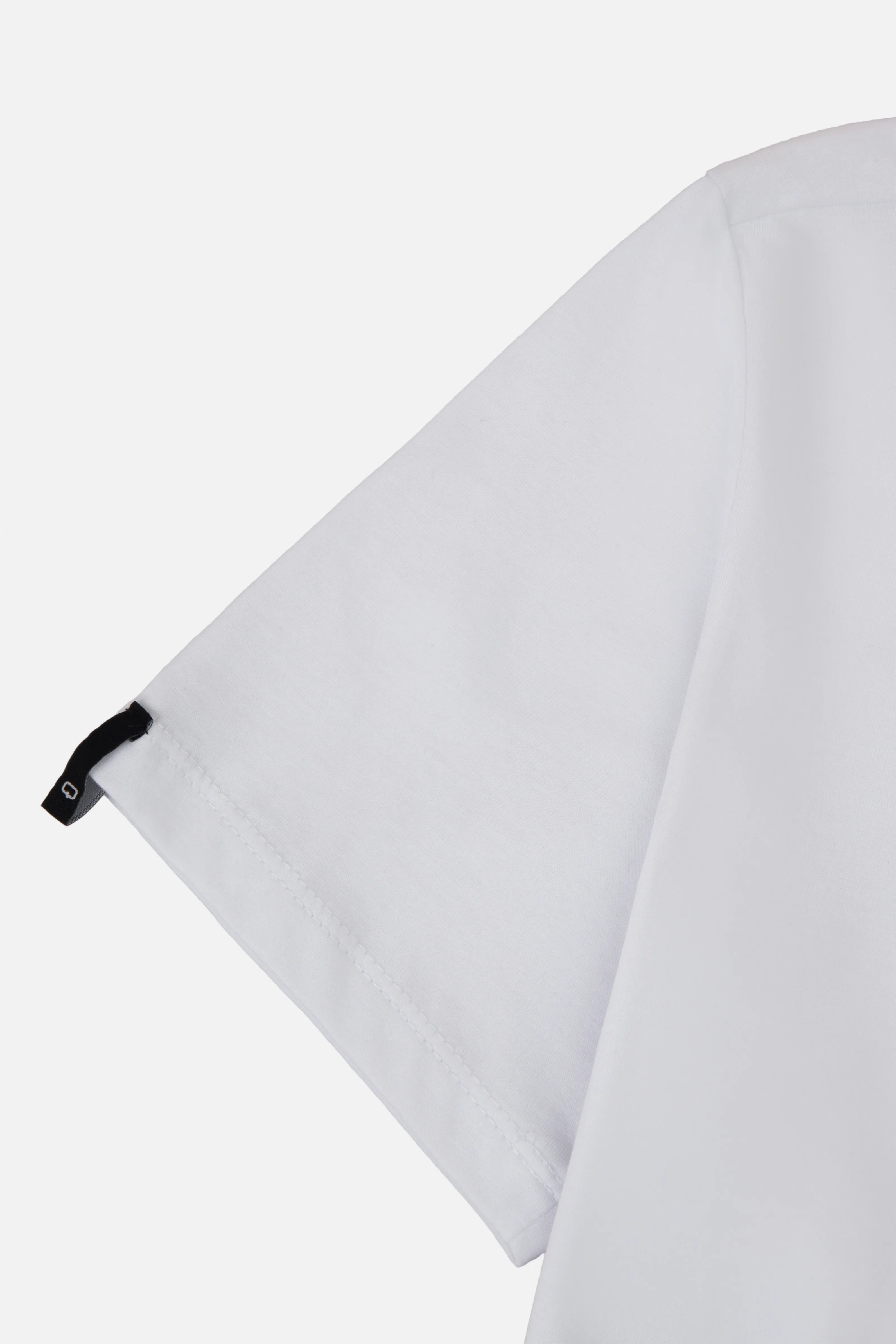 CAMISETA ESPECIAL ESTAMPADO LOCALIZADO COLOR BLANCO BLANCO