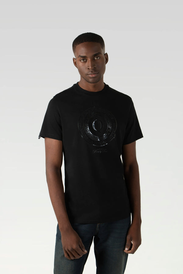 CAMISETA ESPECIAL ESTAMPADO LOCALIZADO COLOR NEGRO