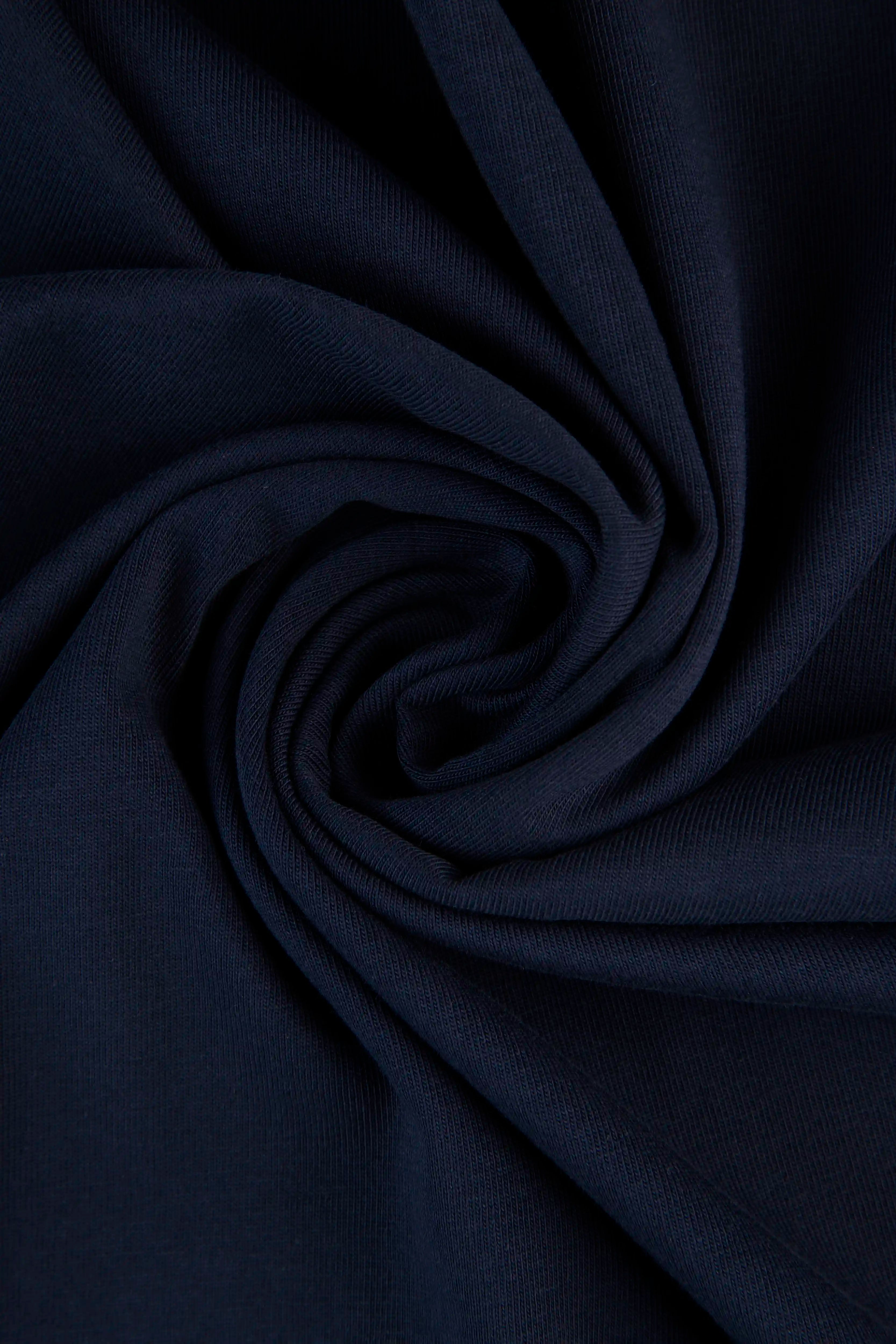 CAMISETA ESPECIAL ESTAMPADO LOCALIZADO COLOR AZUL OSCURO