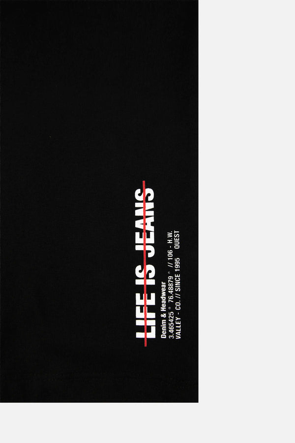CAMISETA ESPECIAL ESTAMPADO LOCALIZADO COLOR NEGRO