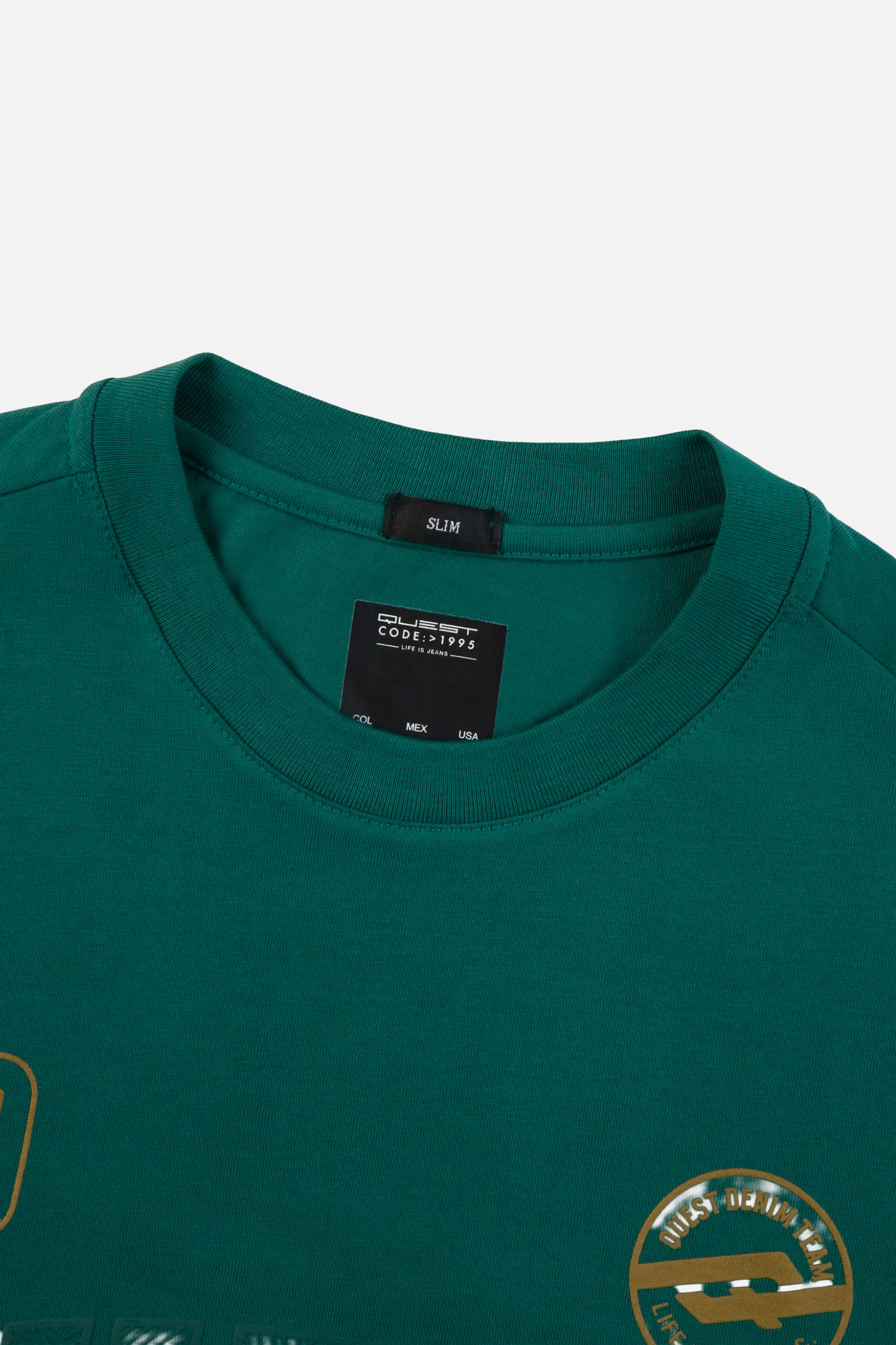 CAMISETA ESPECIAL ESTAMPADO LOCALIZADO COLOR VERDE STORM