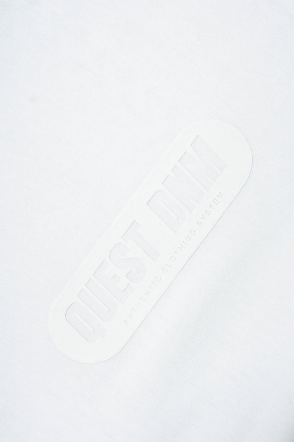 CAMISETA ESPECIAL ESTAMPADO LOCALIZADO COLOR BLANCO BLANCO