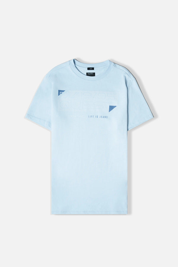 CAMISETA ESPECIAL ESTAMPADO LOCALIZADO COLOR BABY BLUE