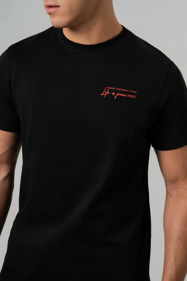 CAMISETA ESPECIAL ESTAMPADO LOCALIZADO COLOR NEGRO