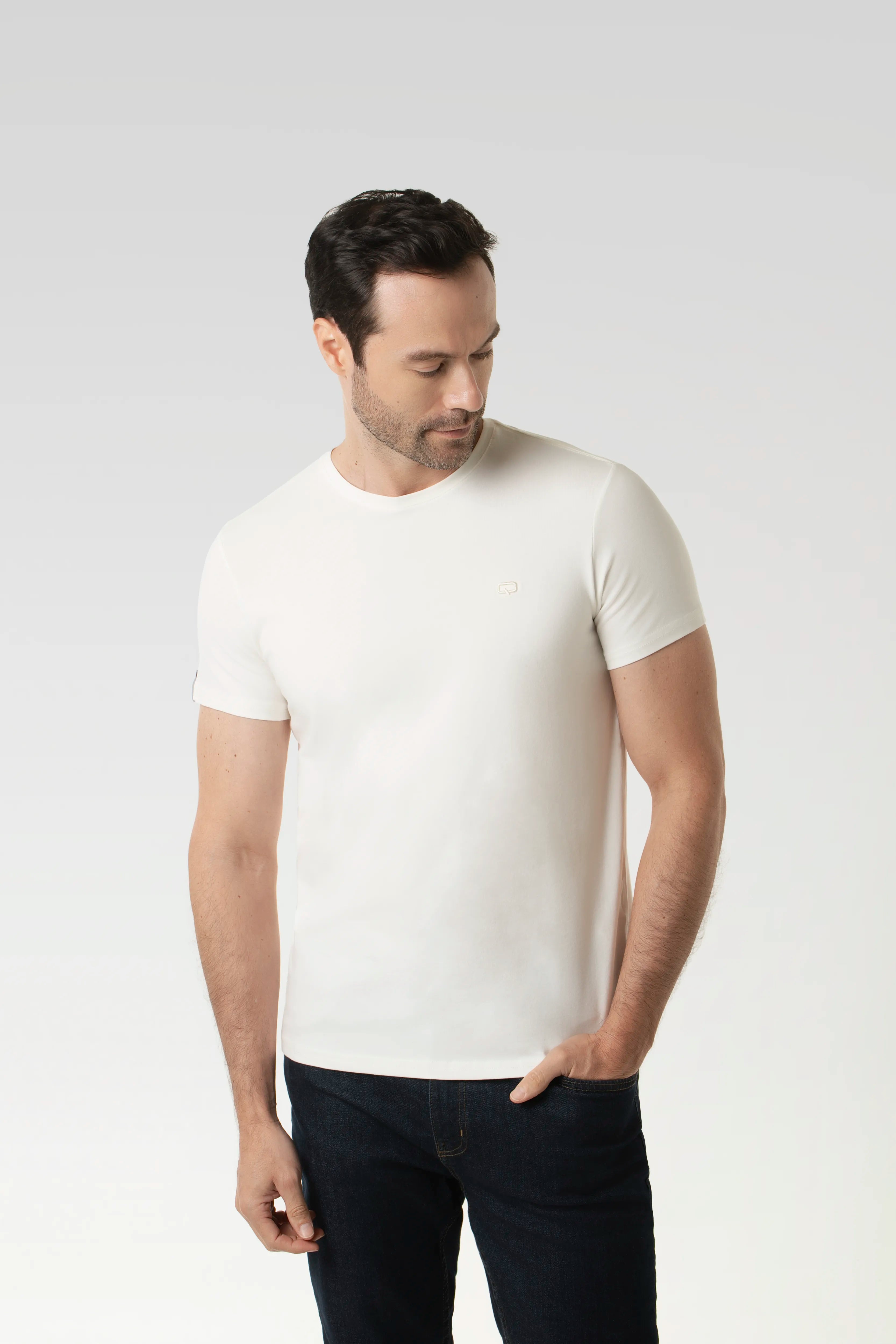 CAMISETA ESPECIAL UNICOLOR COLOR IVORY
