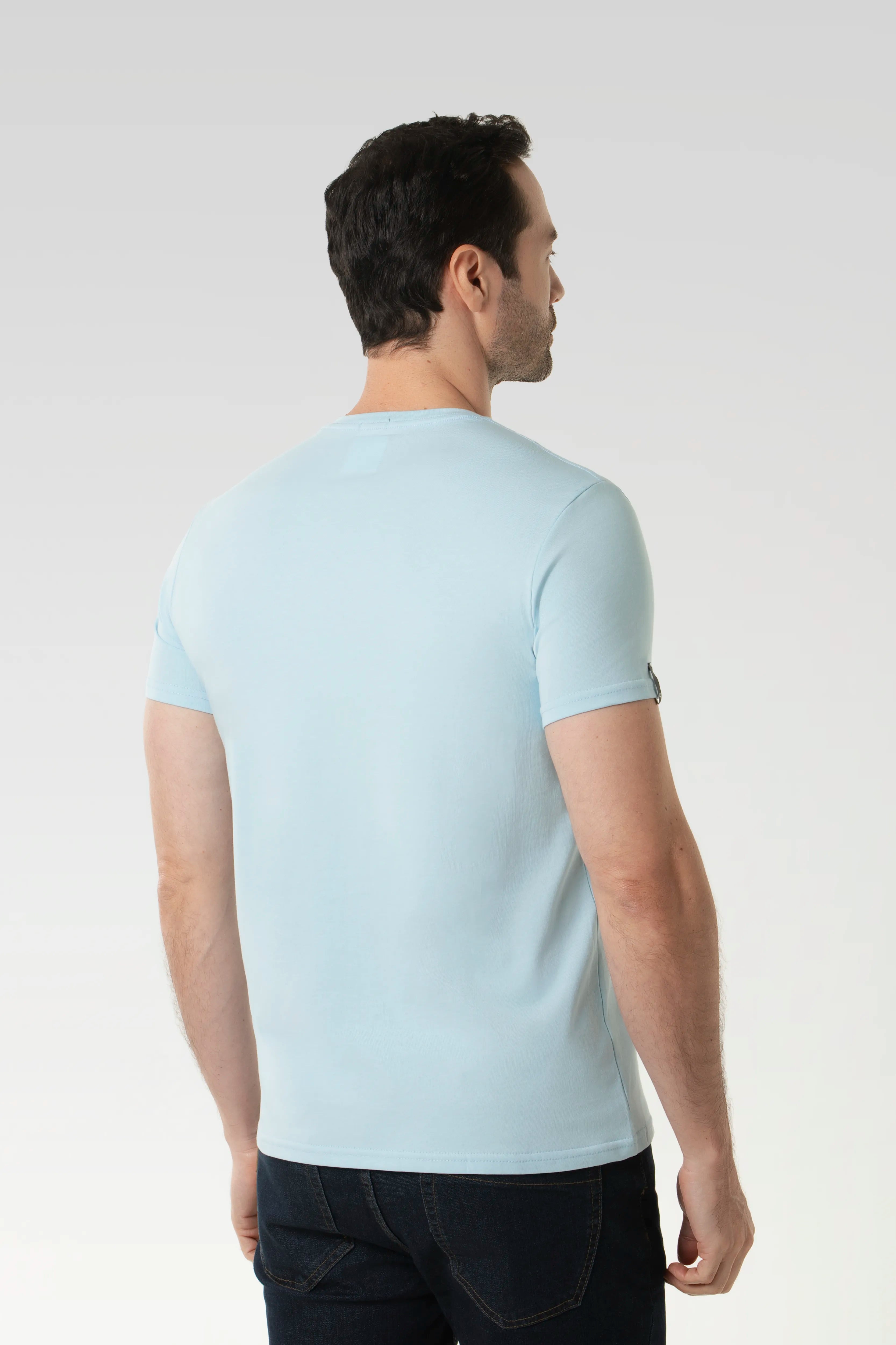 CAMISETA ESPECIAL UNICOLOR COLOR CLEAR SKY
