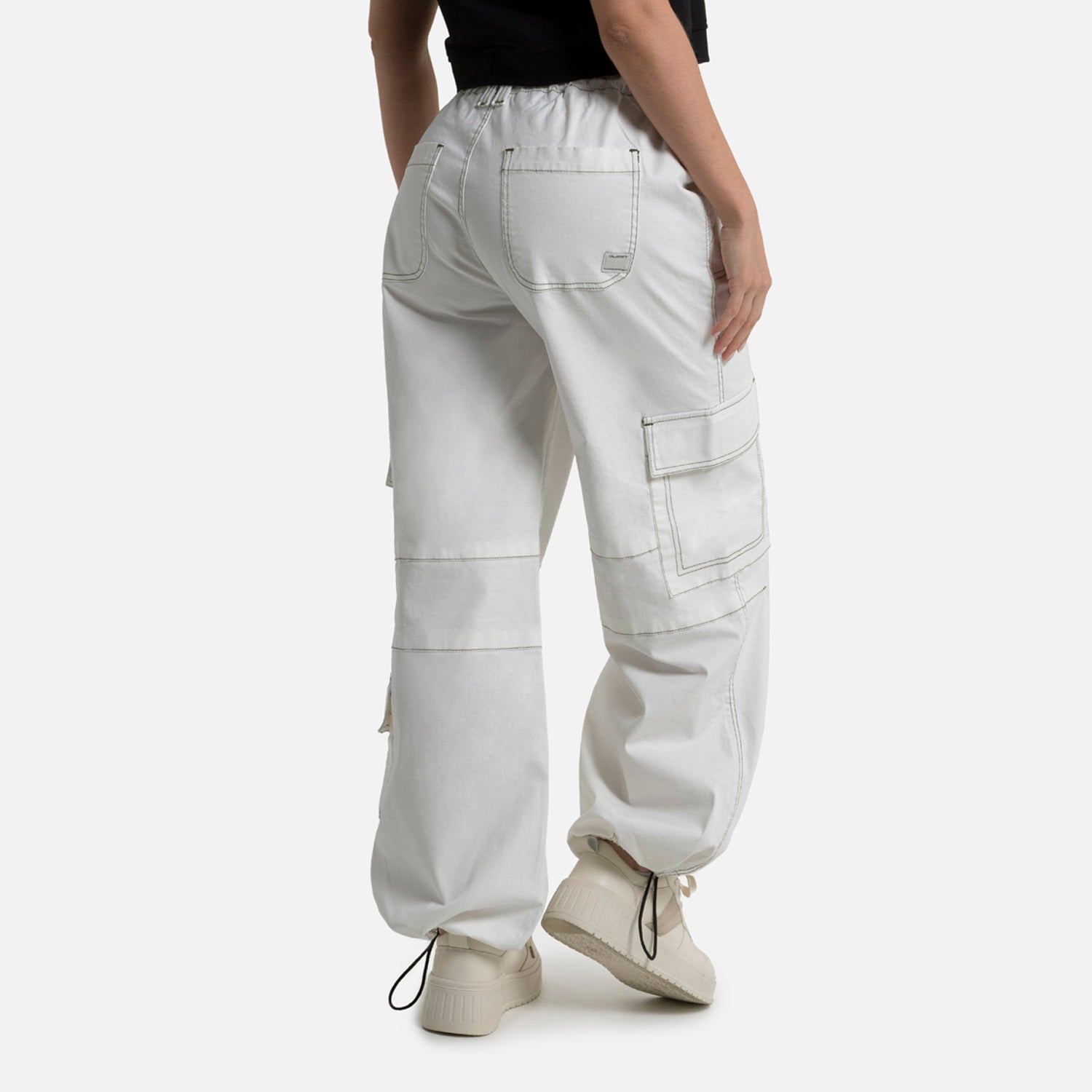 PANTALON CARGO COLOR IVORY