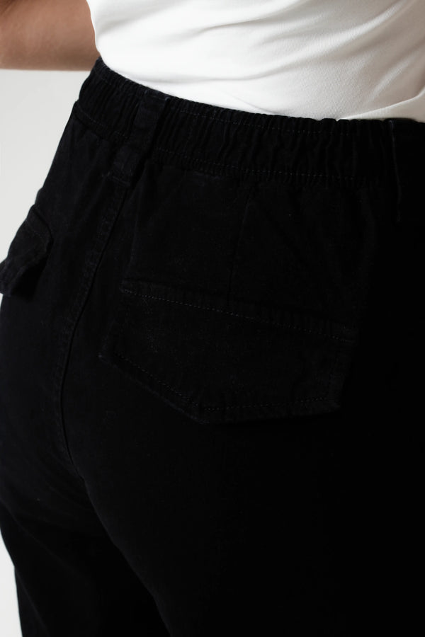 PANTALON CARGO COLOR NEGRO