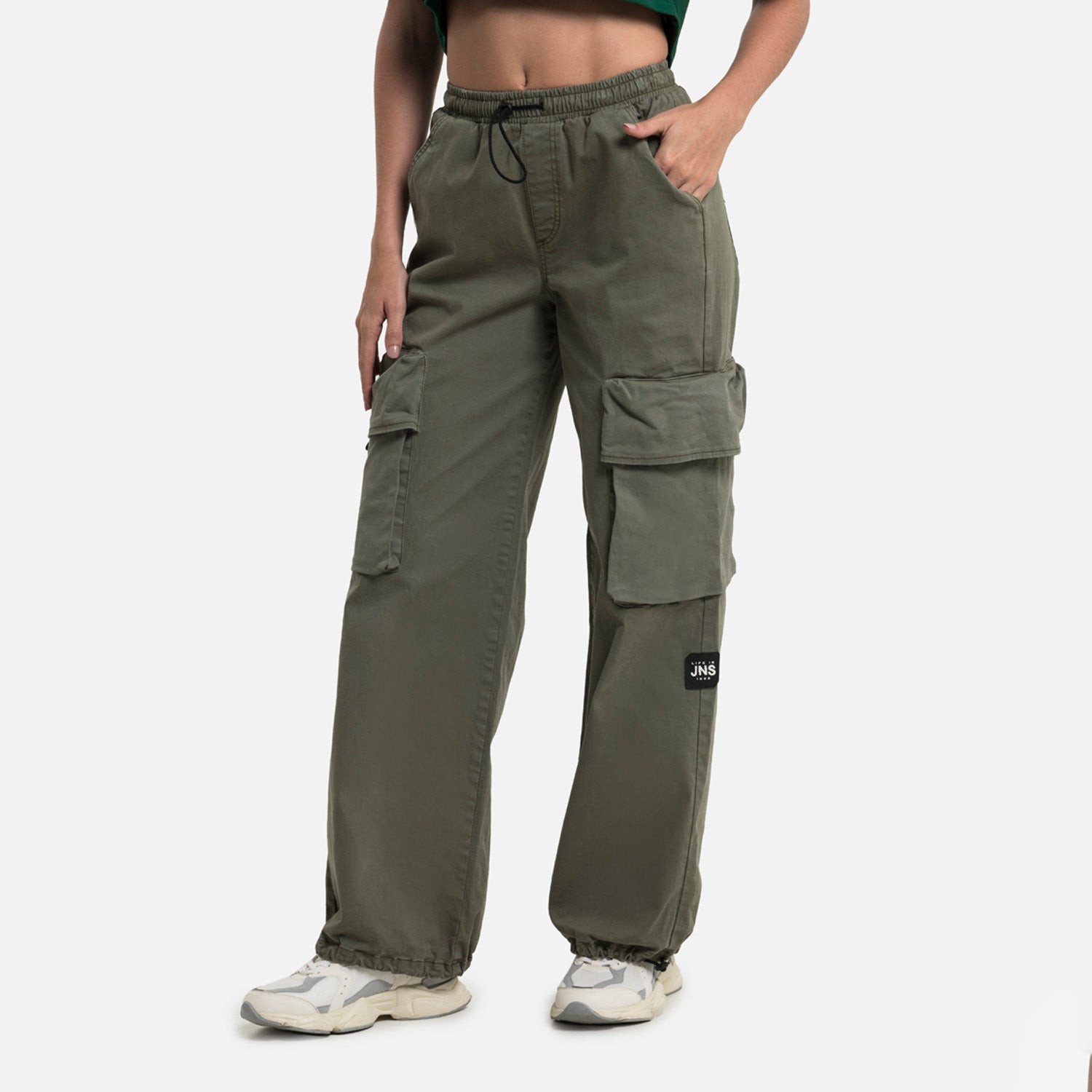 PANTALON CARGO COLOR VERDE IVY