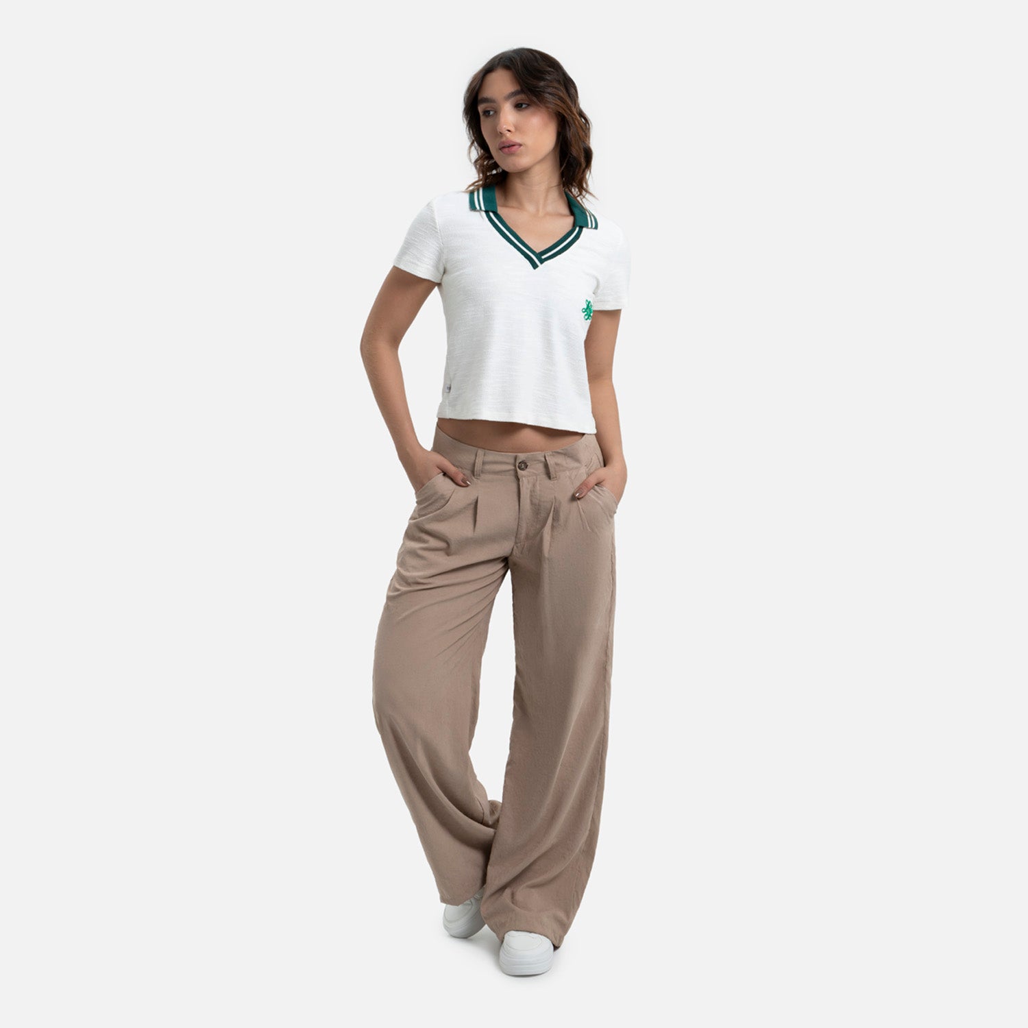 PANTALON TIPO CHINO COLOR KAKI