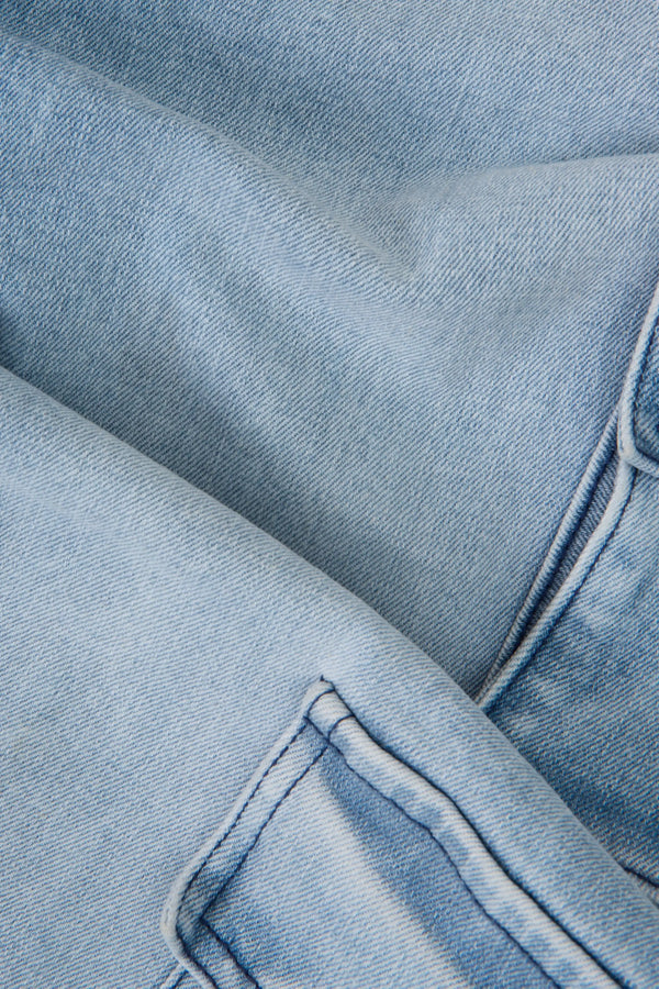 JEAN CARGO COLOR AZUL CLARO