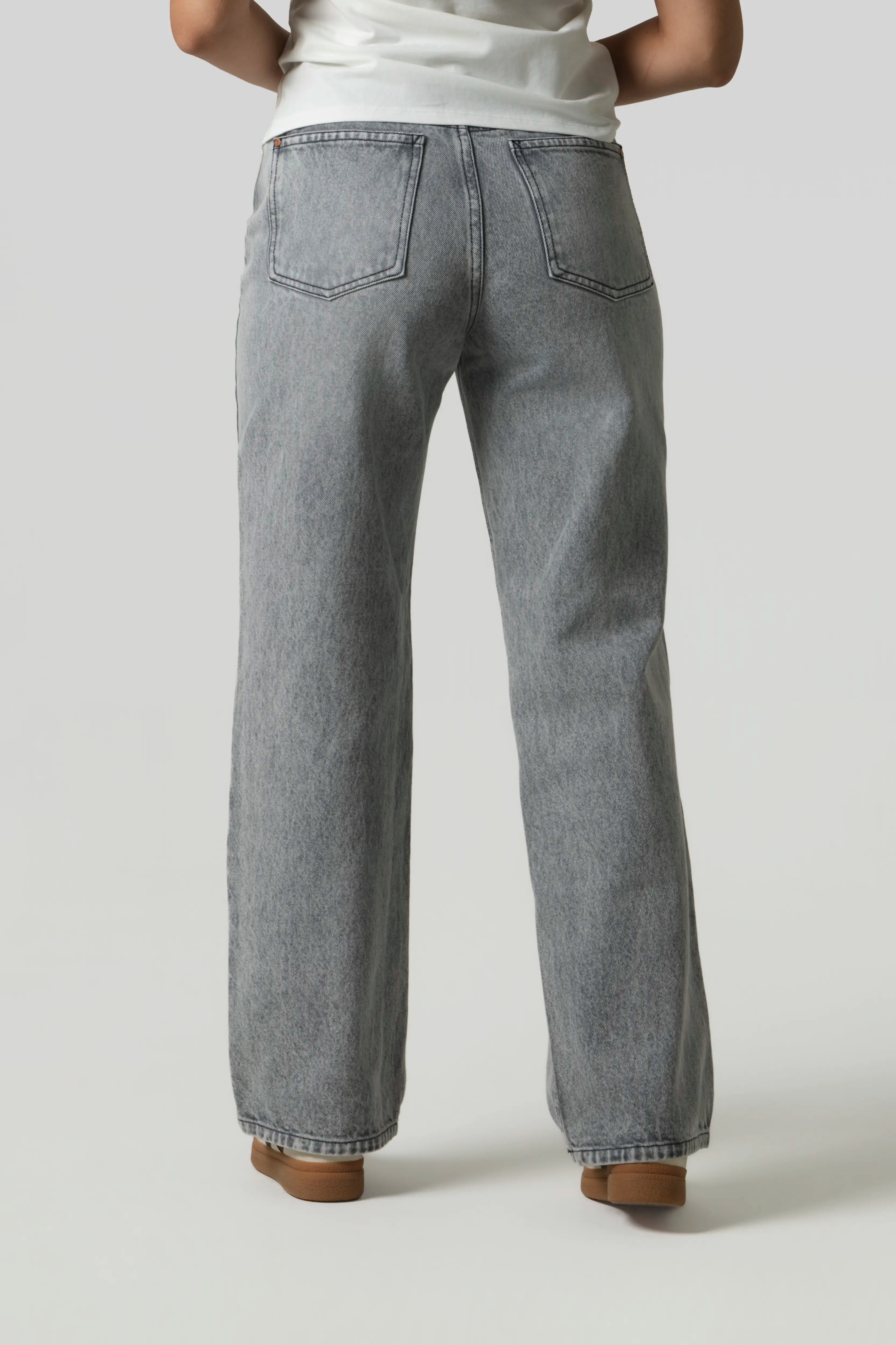 JEAN 5 BOLSILLOS COLOR GRIS CLR