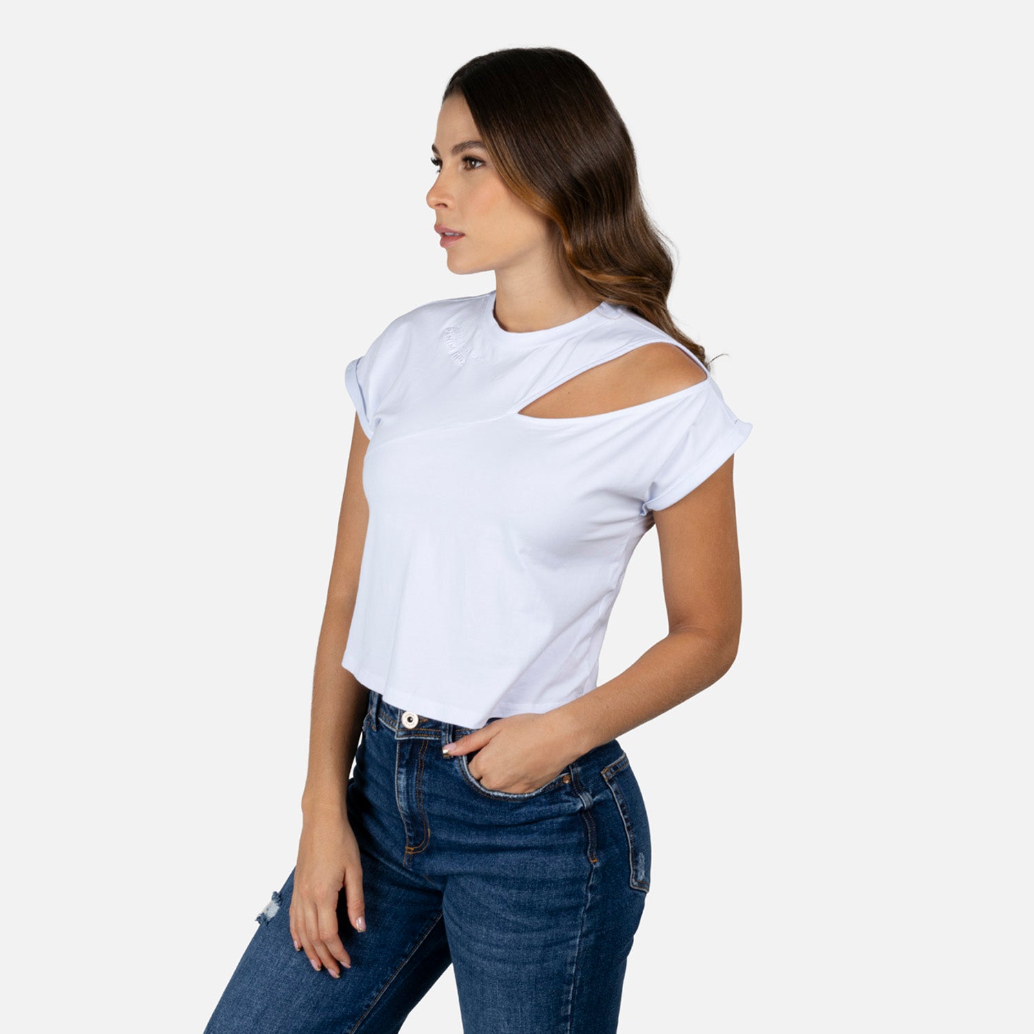 CAMISETA MANGA RODADA COLOR BLANCO OPTICO