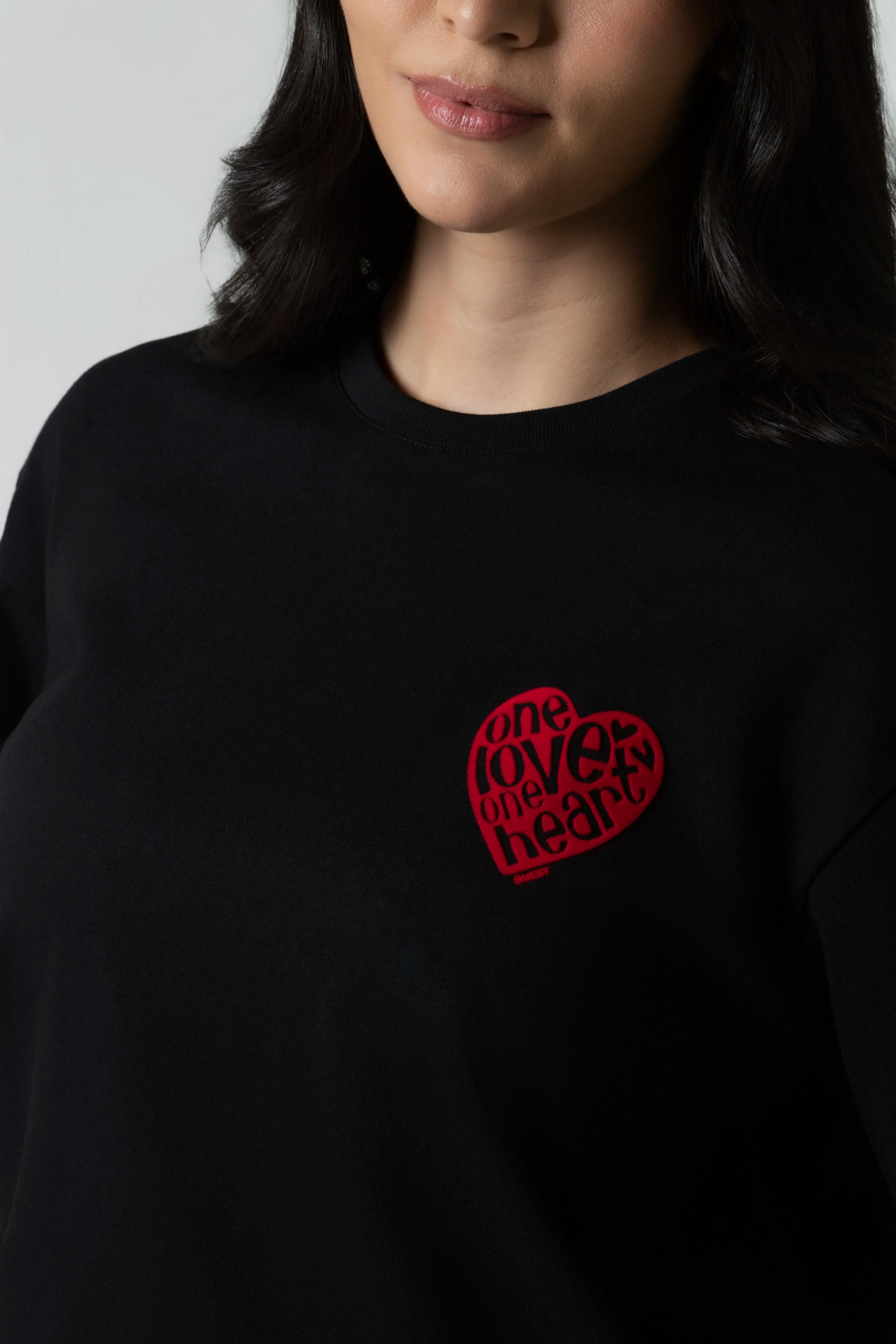 CAMISETA MANGA CORTA COLOR NEGRO