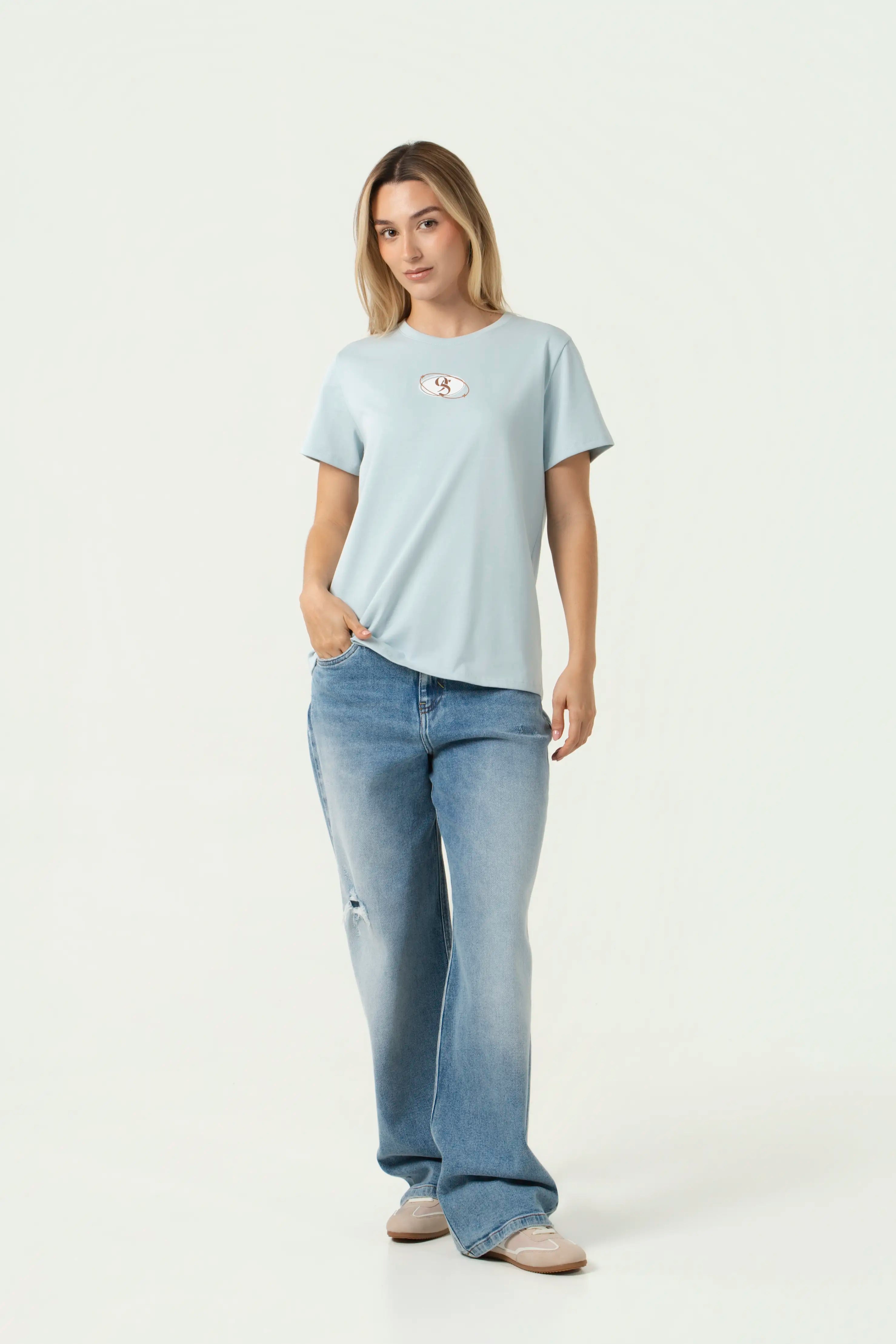 CAMISETA MANGA CORTA COLOR BABY BLUE