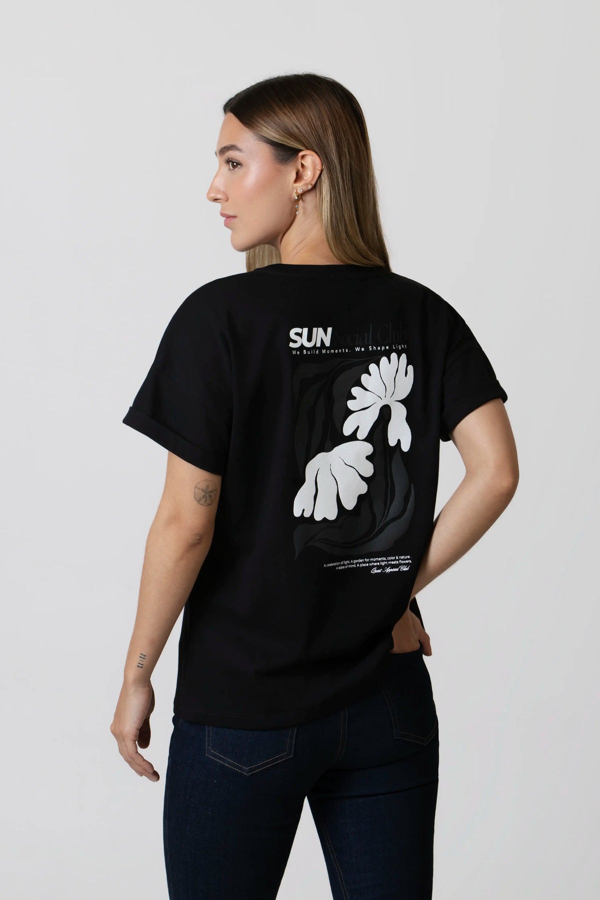 CAMISETA MANGA CORTA COLOR NEGRO