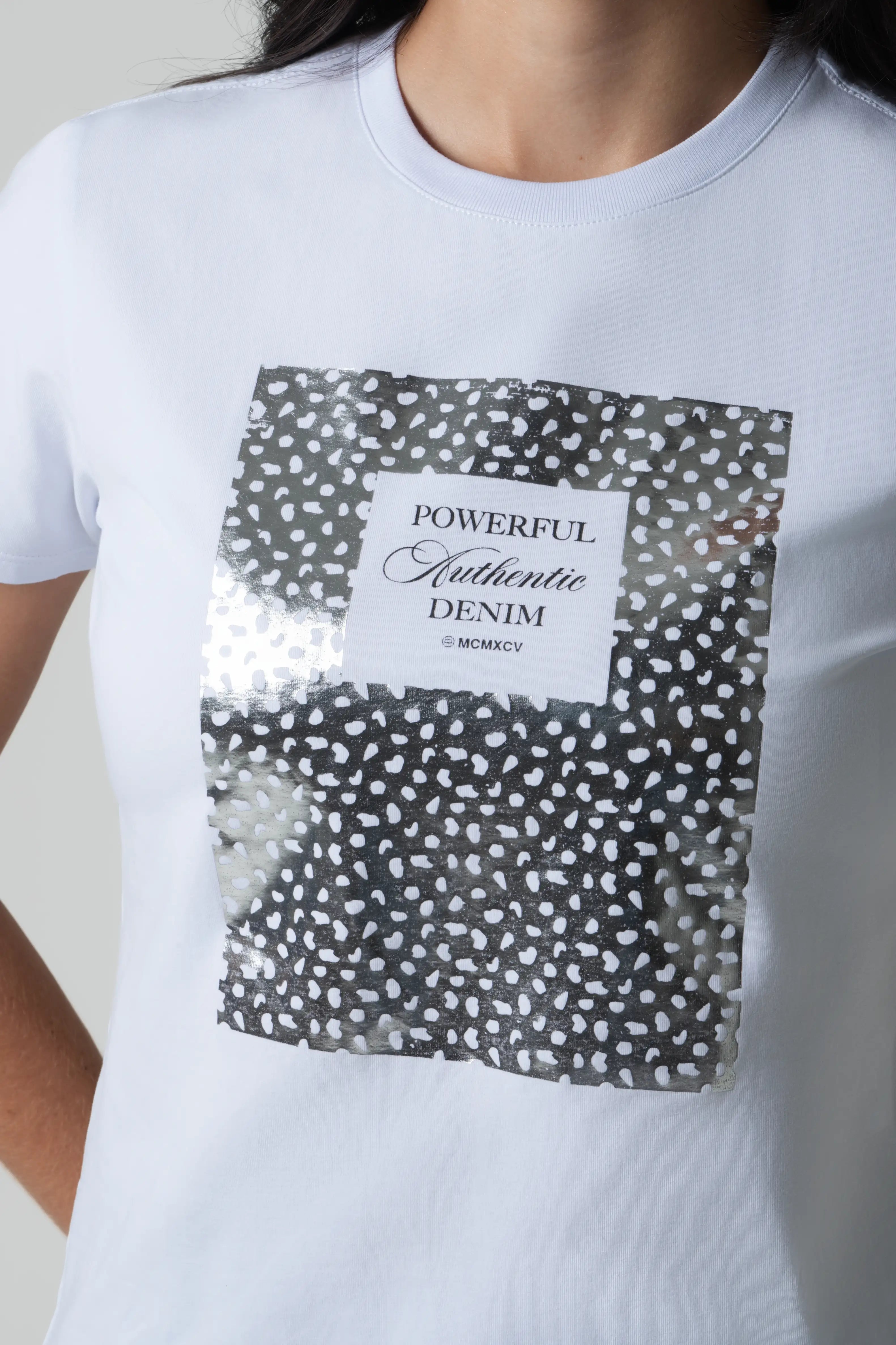 CAMISETA PREMIUM MANGA CORTA COLOR BLANCO OPTICO